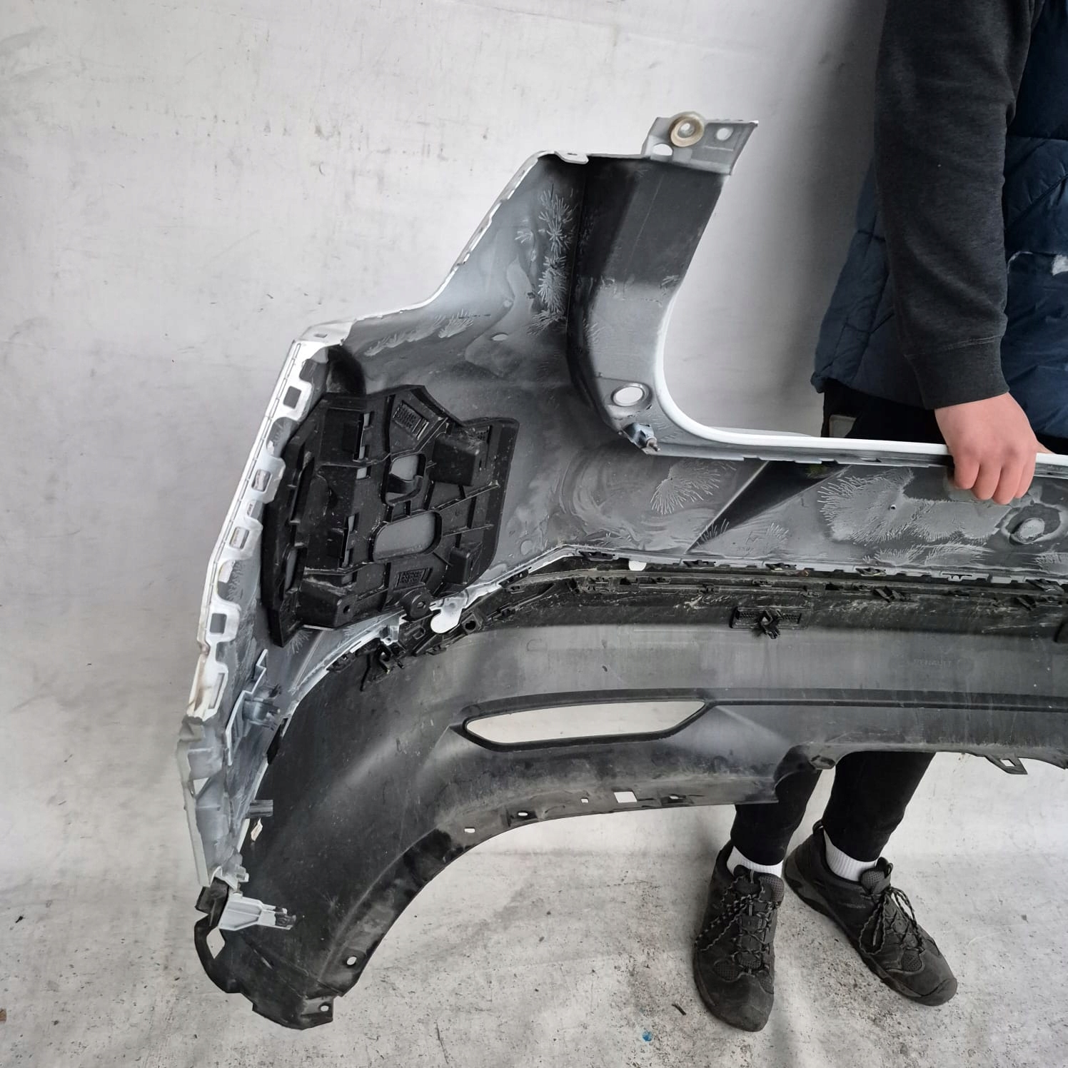RENAULT SCENIC V 5 E-TECH 24- bumper rear part rear PDC 850239698R