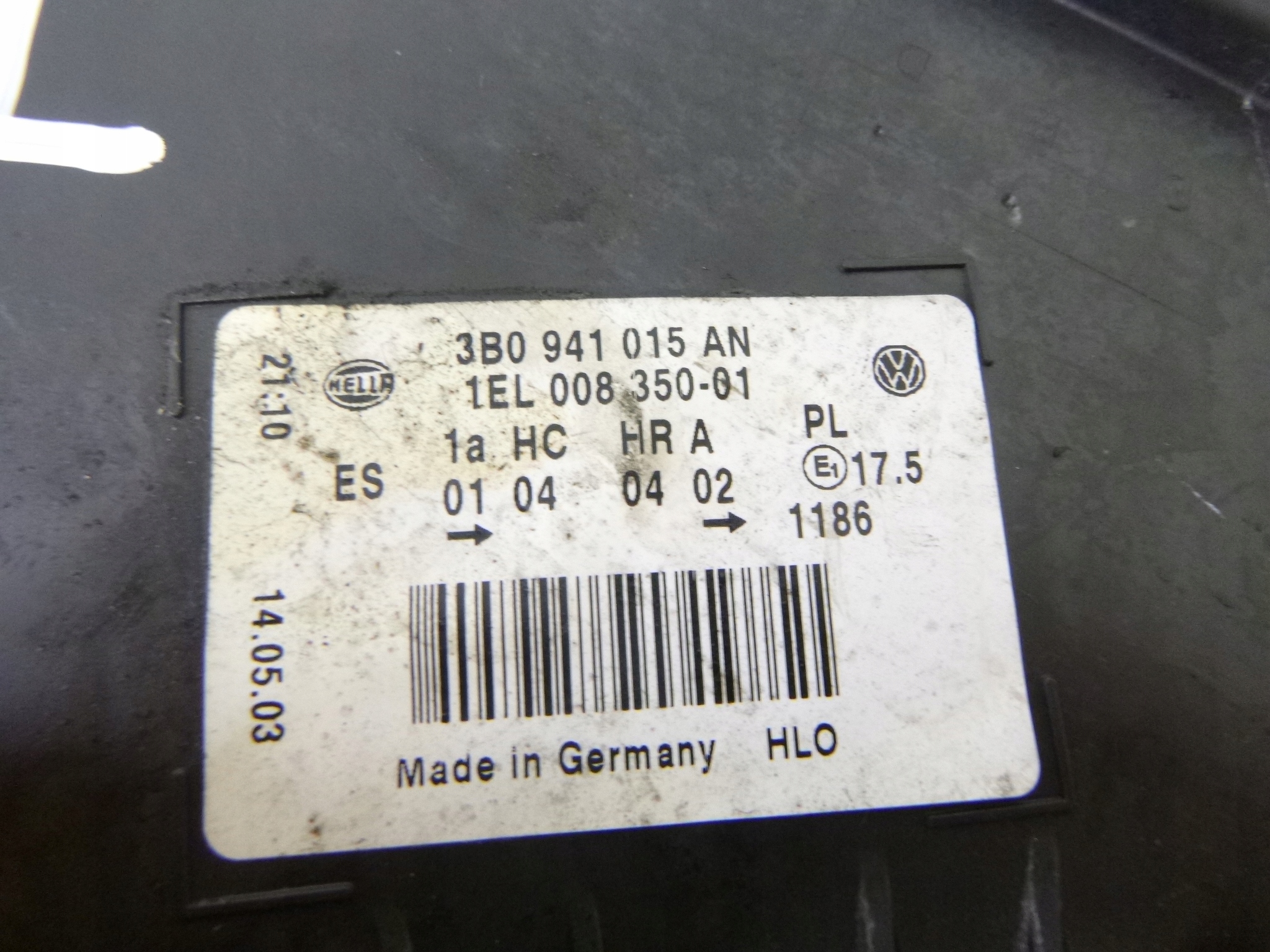 light front Volkswagen Passat B5 Lift 2002r. 3B0941015AN
