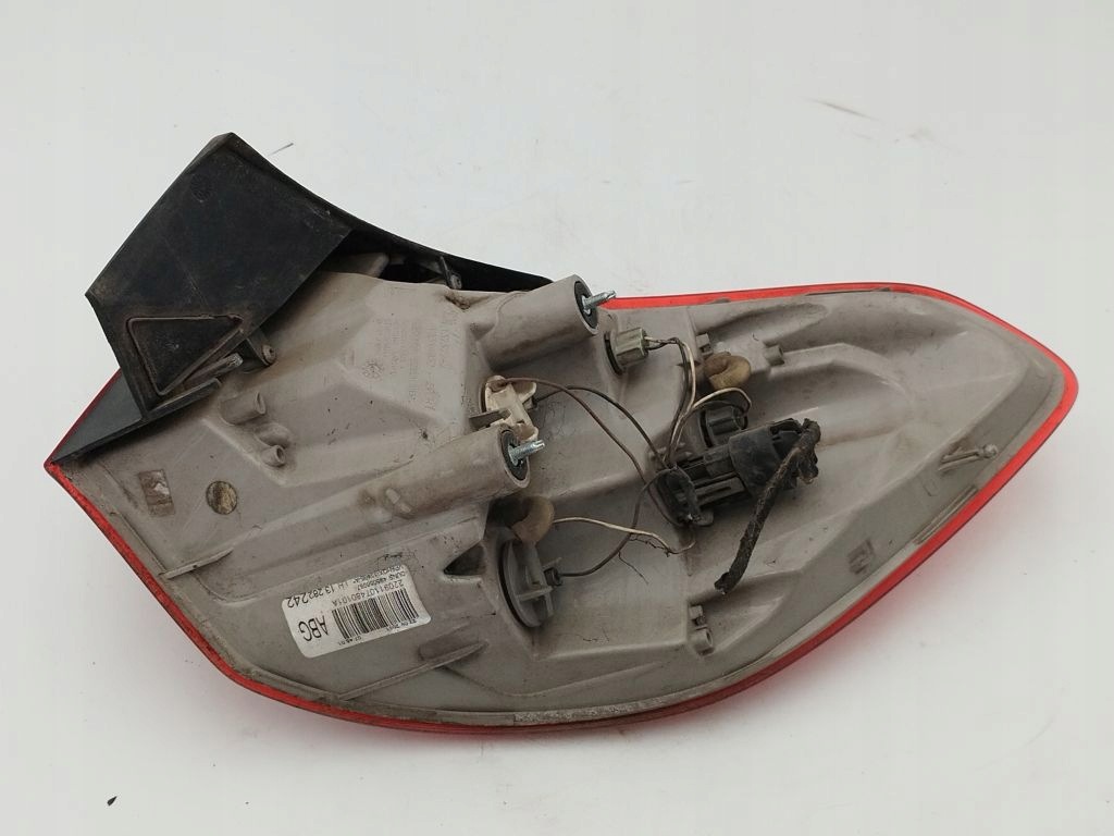 Opel Astra J 4 IV kombi light left rear part rear 13282242