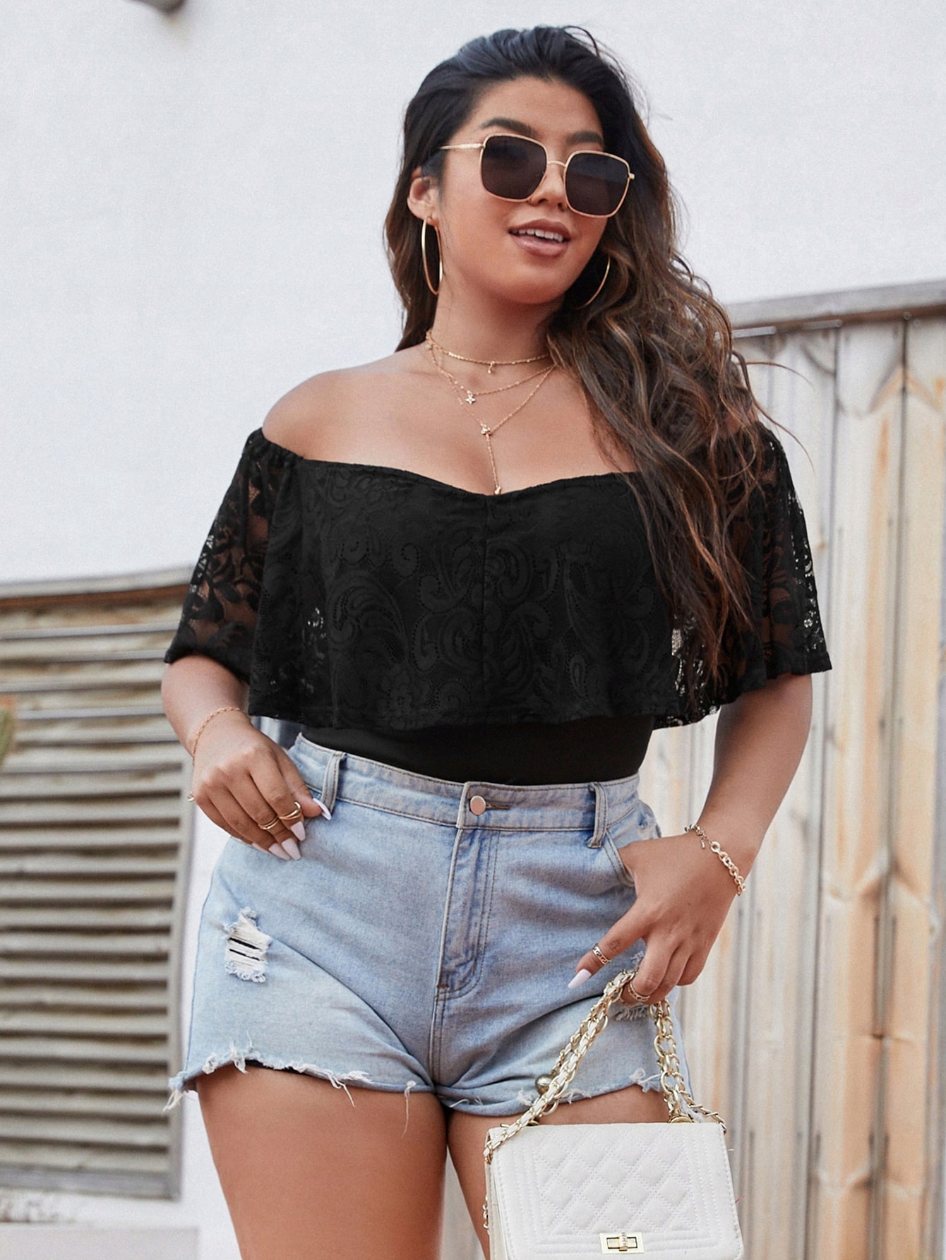 BODY Z KORONKOWĄ FALBANKĄ CARMEN FIGI CZARNE CASUAL SHEIN XL 42 Dekolt odkryte ramiona (carmen)