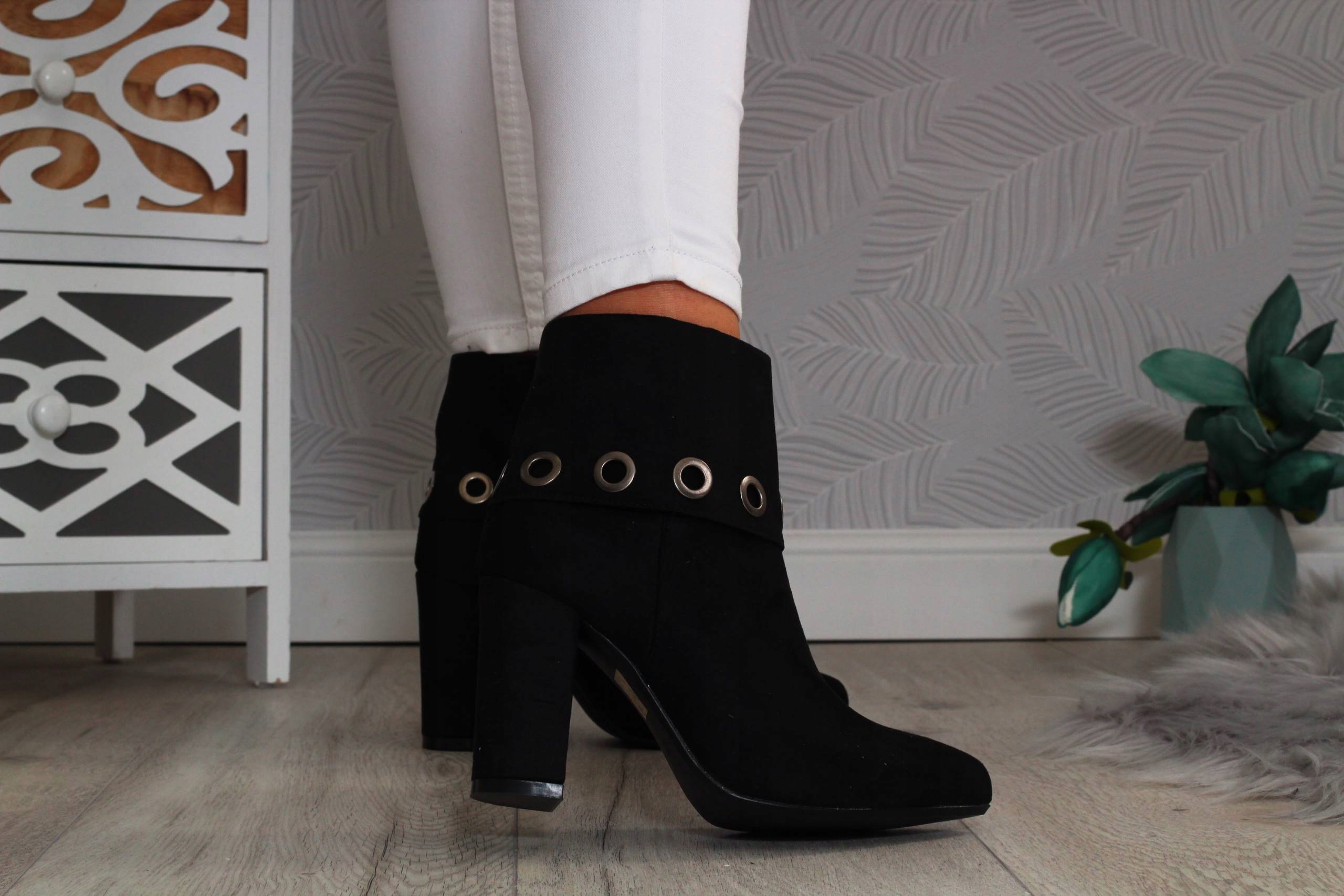 BOTKI NA OBCASIE DAMSKIE ZAMSZOWE CZARNE WIOSENNE Rozmiar 41