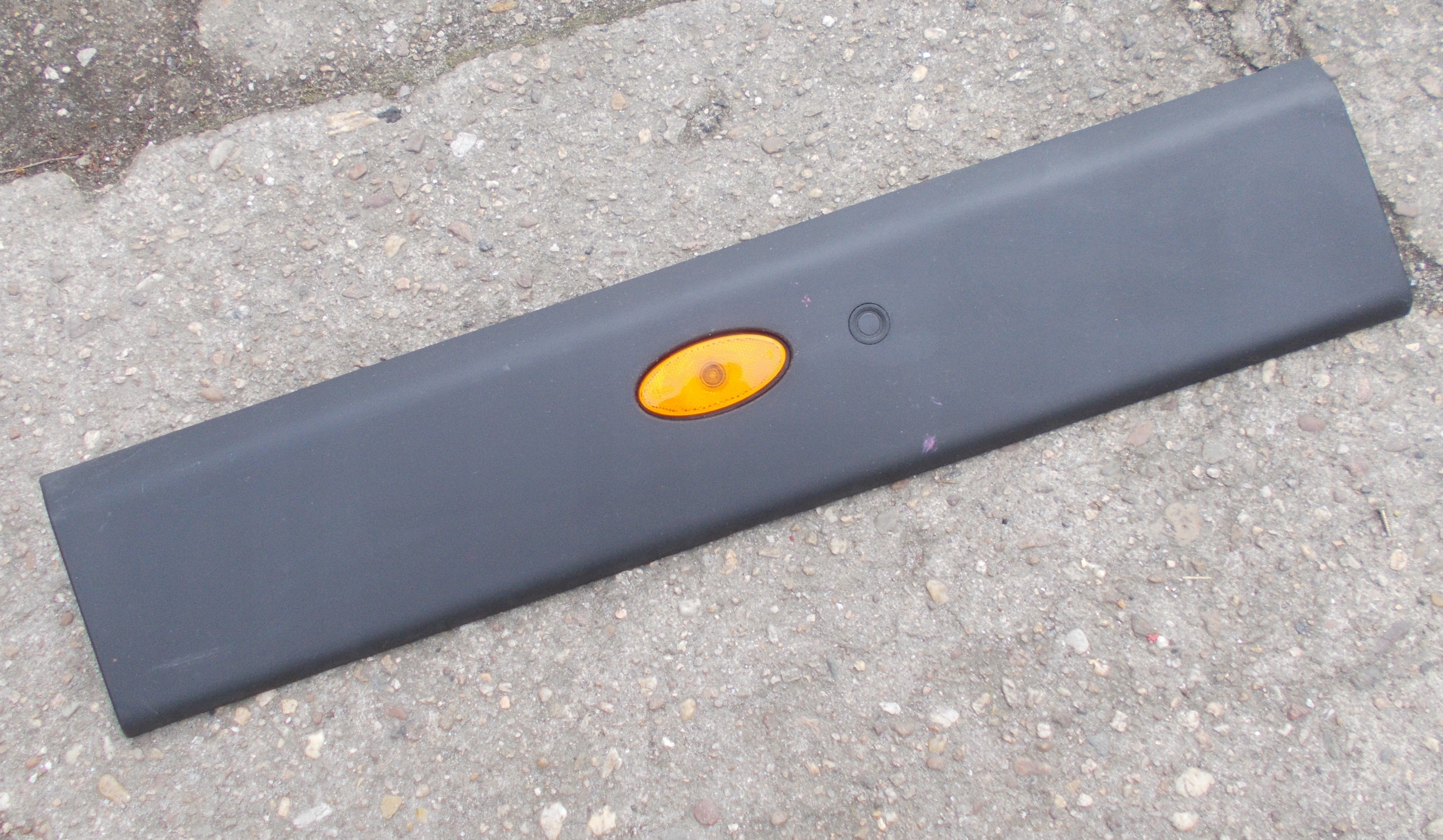 RENAULT MASTER III LIFT moulding side left 768F20003R