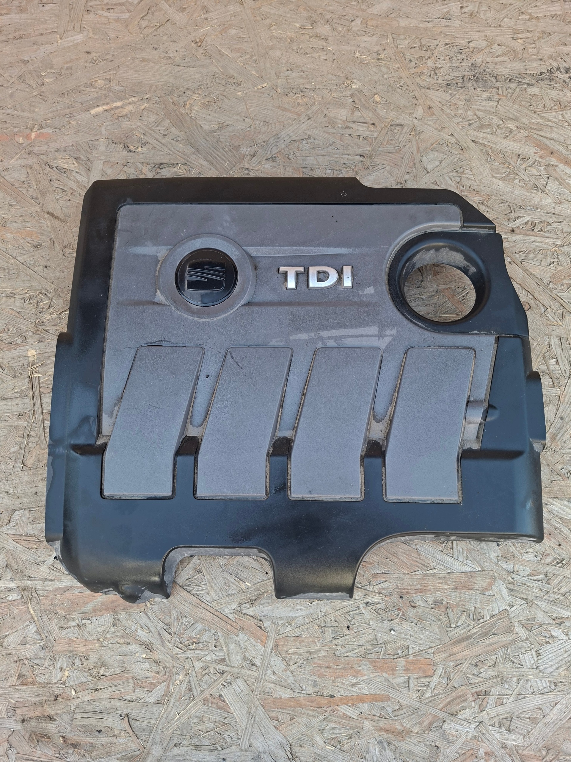 motor cover upper SEAT IBIZA IV 6J 1.2 TDI