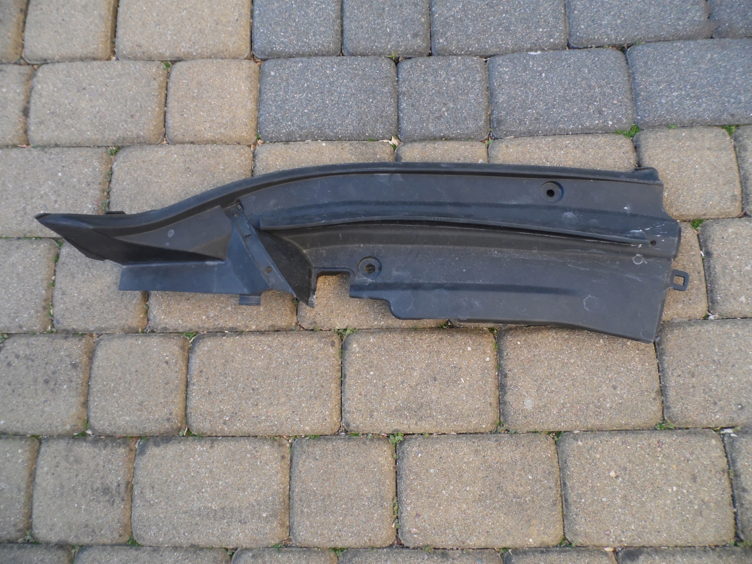 Lexus RX V 2022- Podszybie lewa Strona