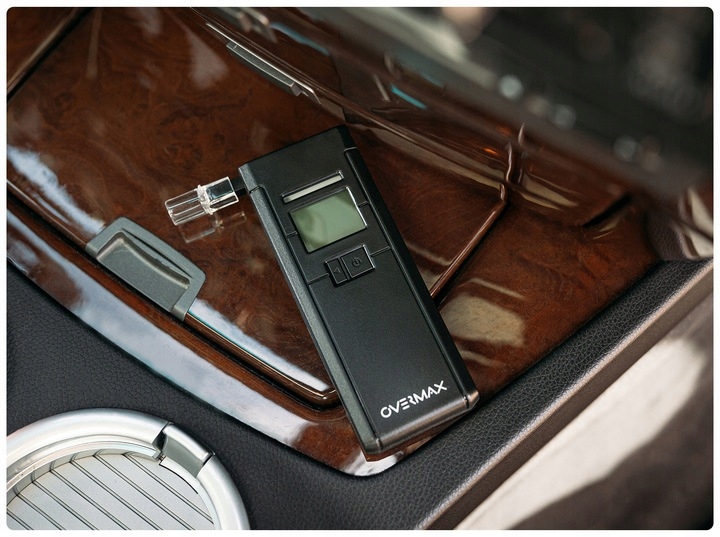 PROFESJONALNY ALKOMAT OVERMAX AD 05 KALIBRACJA Color black