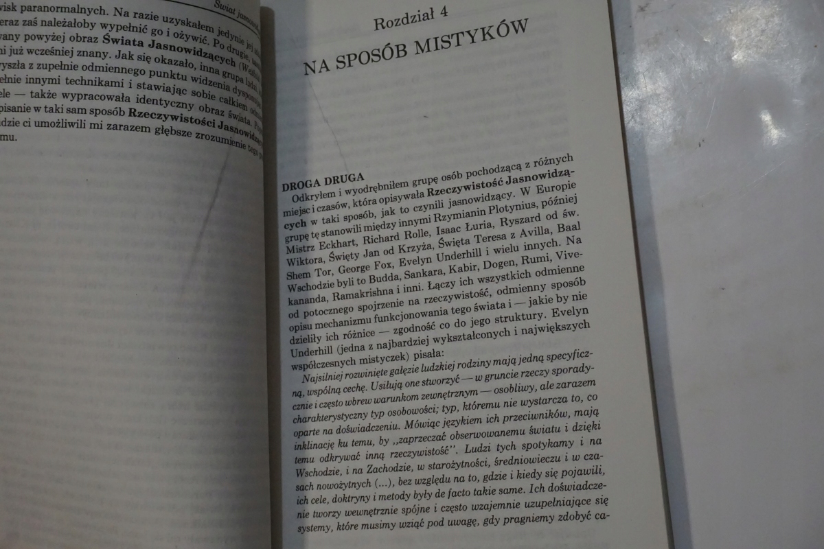 ŚWIAT JASNOWIDZĄCYCH LAWRENCE LeSHAN Tytuł Świat Jasnowidzących