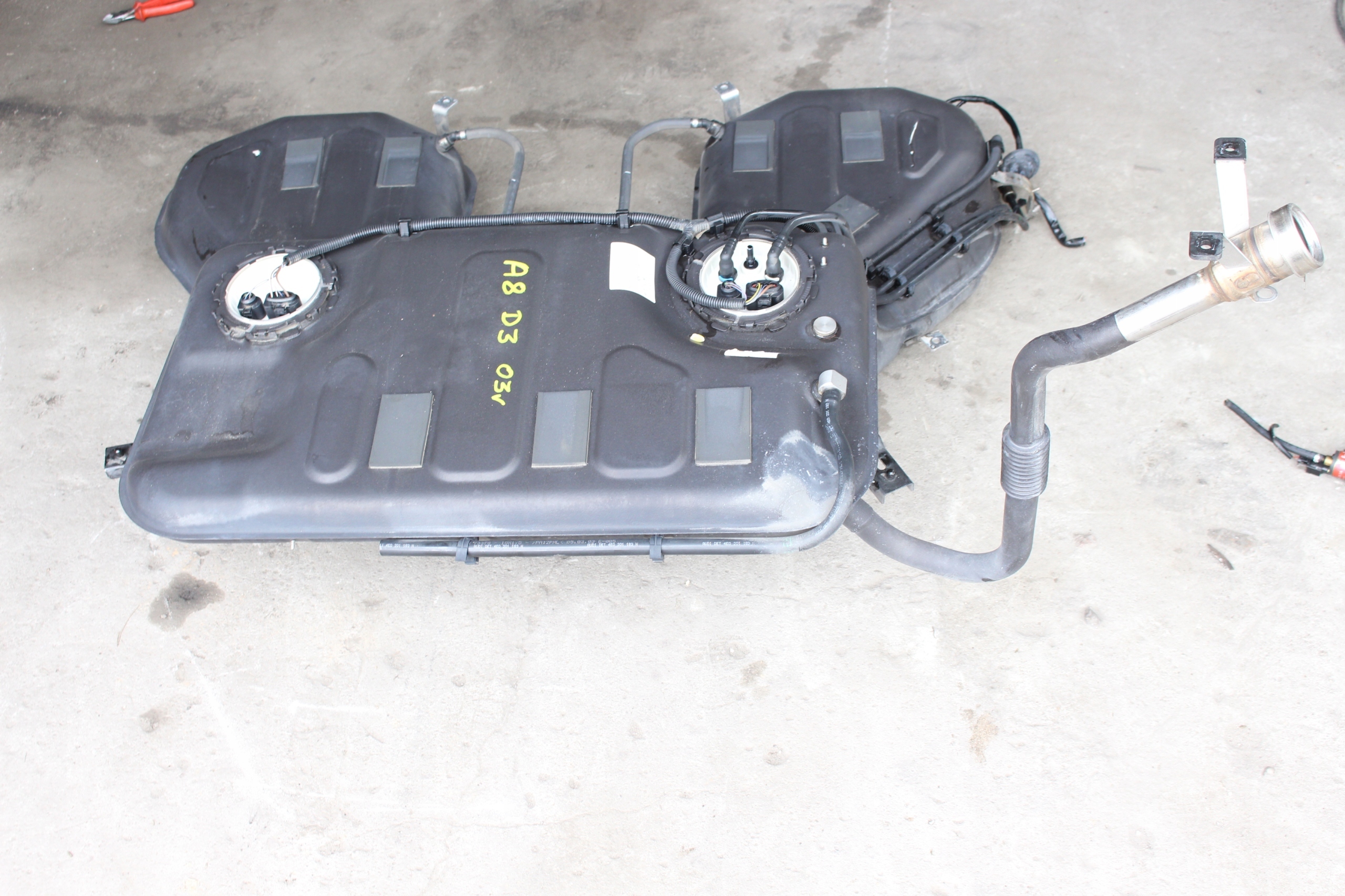 бачок Топливный Audi A8 D3 2003 4.0tdi
