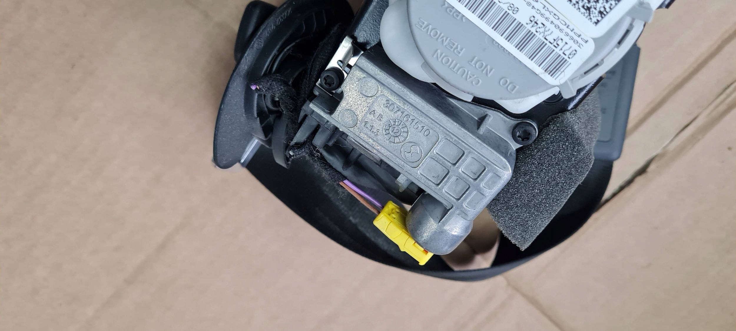 A7 4G S7 tension belt safety left front front ORG 4G8857705B A6 C7 4G