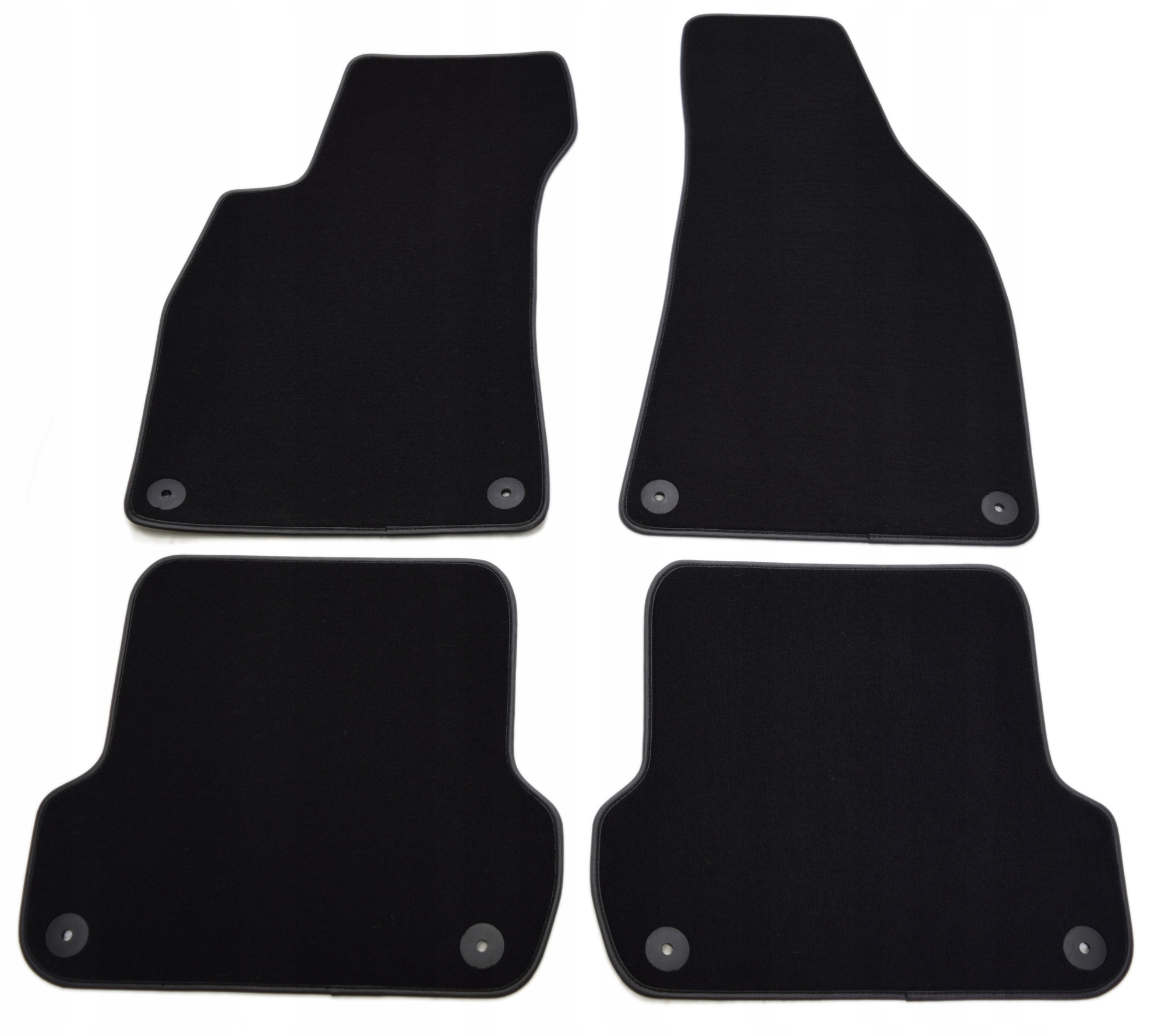 Seat Exeo 2008-2013 černé velurové koberce polyamid.