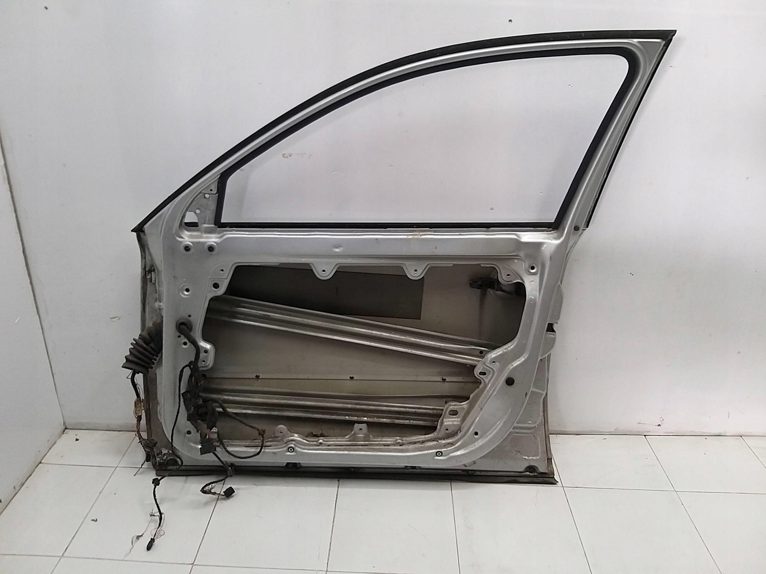 VW PASSAT B5 96-05R. door right front front