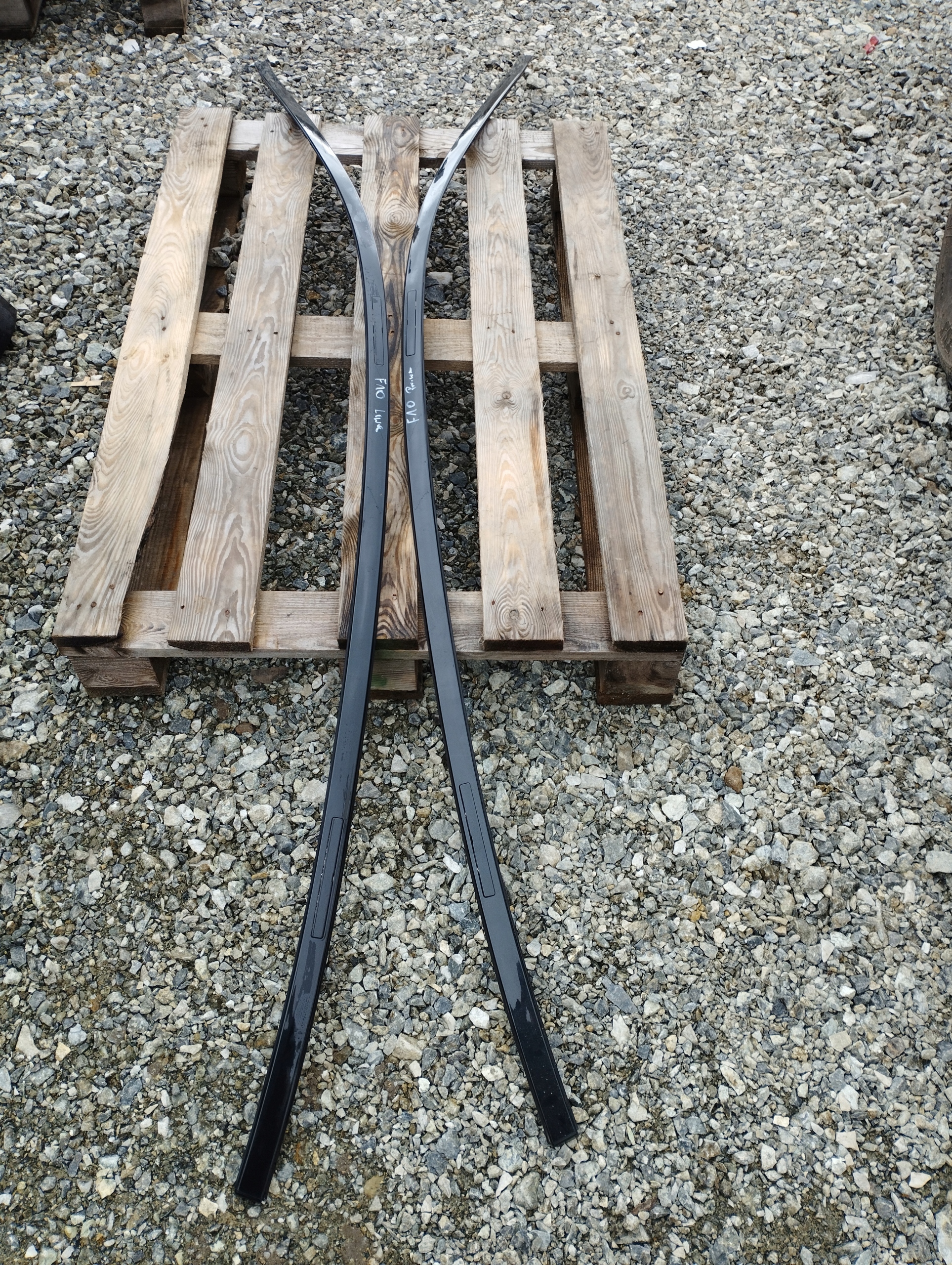 BMW F10 LISTWA DACHOWA BLACK SAPHIERE