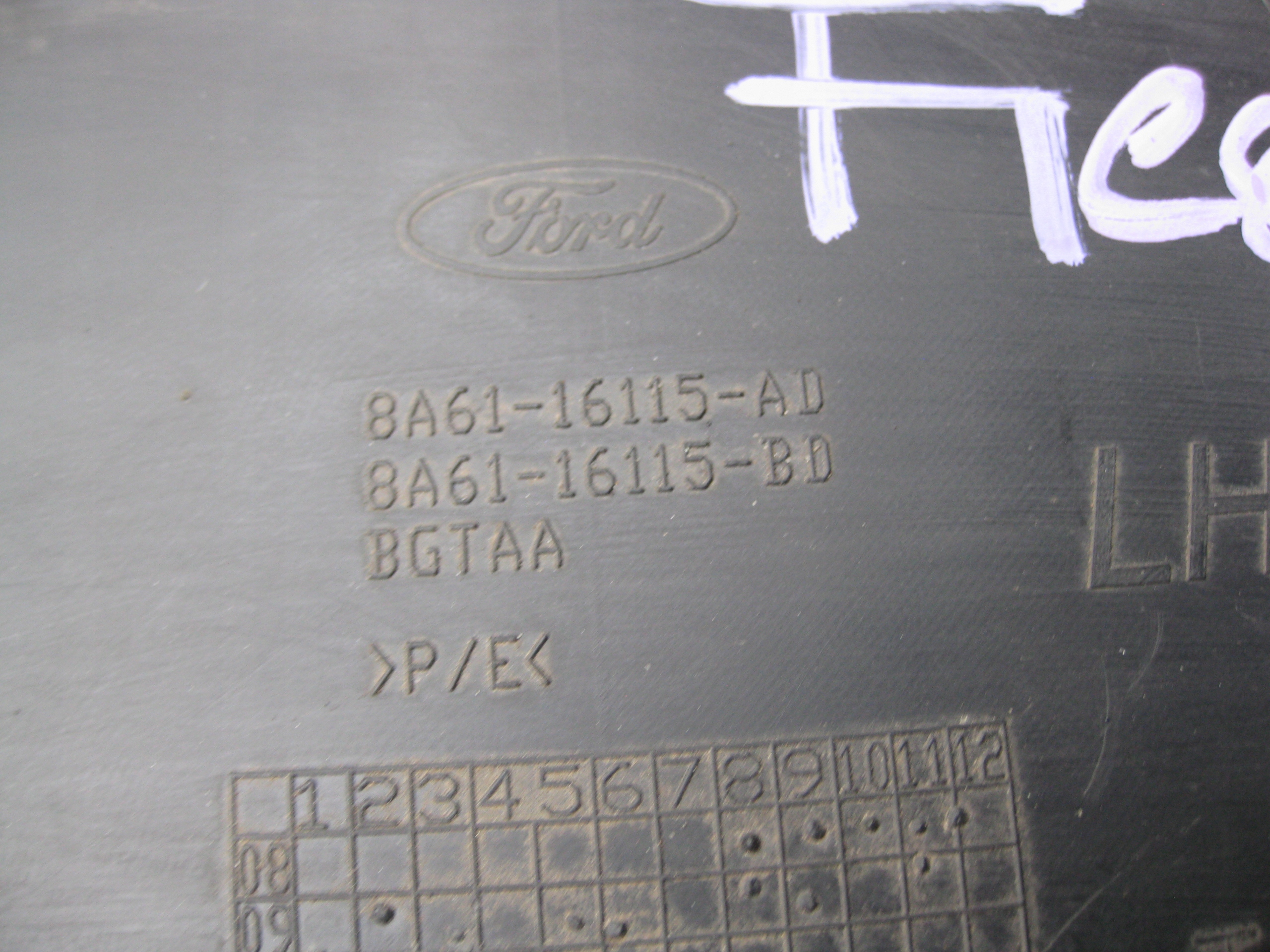 FORD FIESTA MK7 3D 09R mudguard left front 8A61-16115-AD