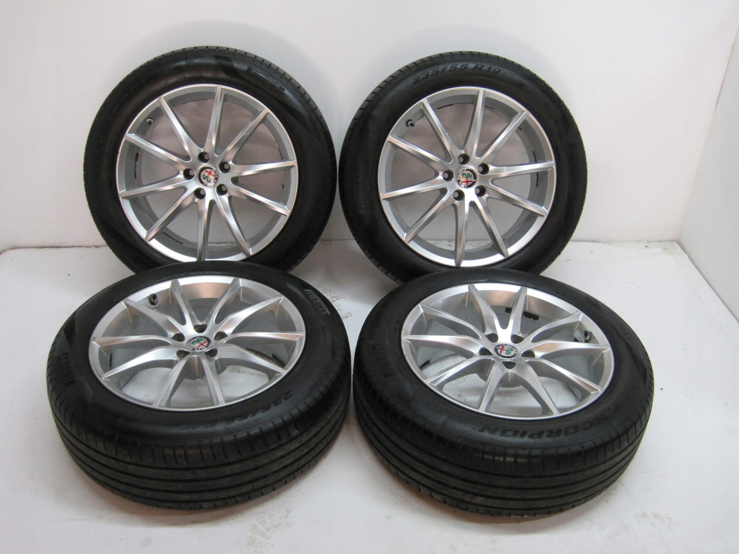 wheels discs tyres ALFA ROMEO STELVIO R19