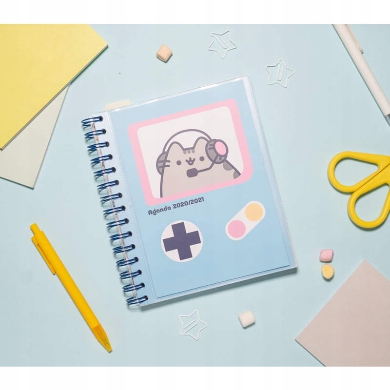 - Kalendarz / Planner szkolny 2020/2021 Bohater Pusheen