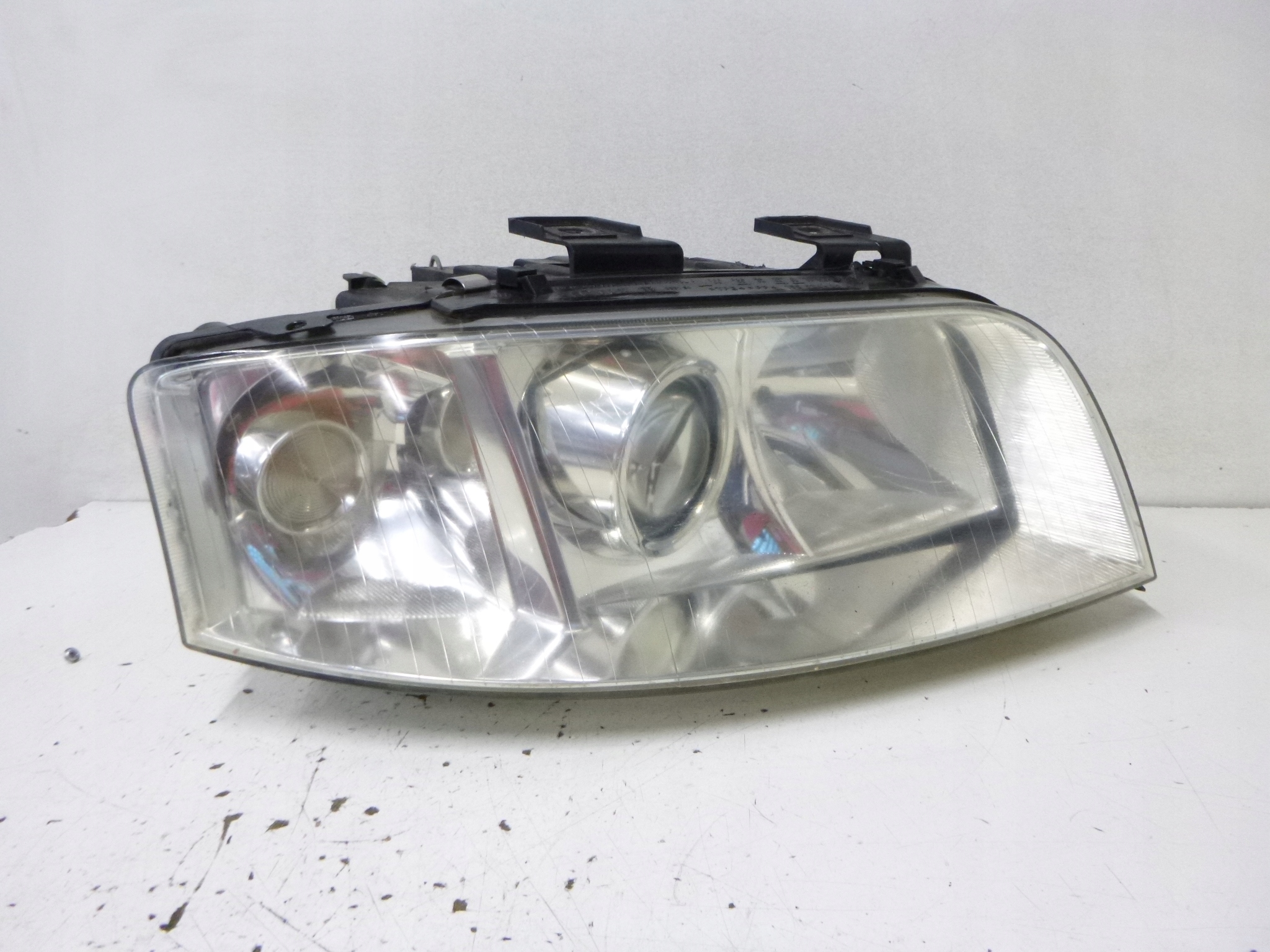 Licht vorne Audi A6 C5 2001r.