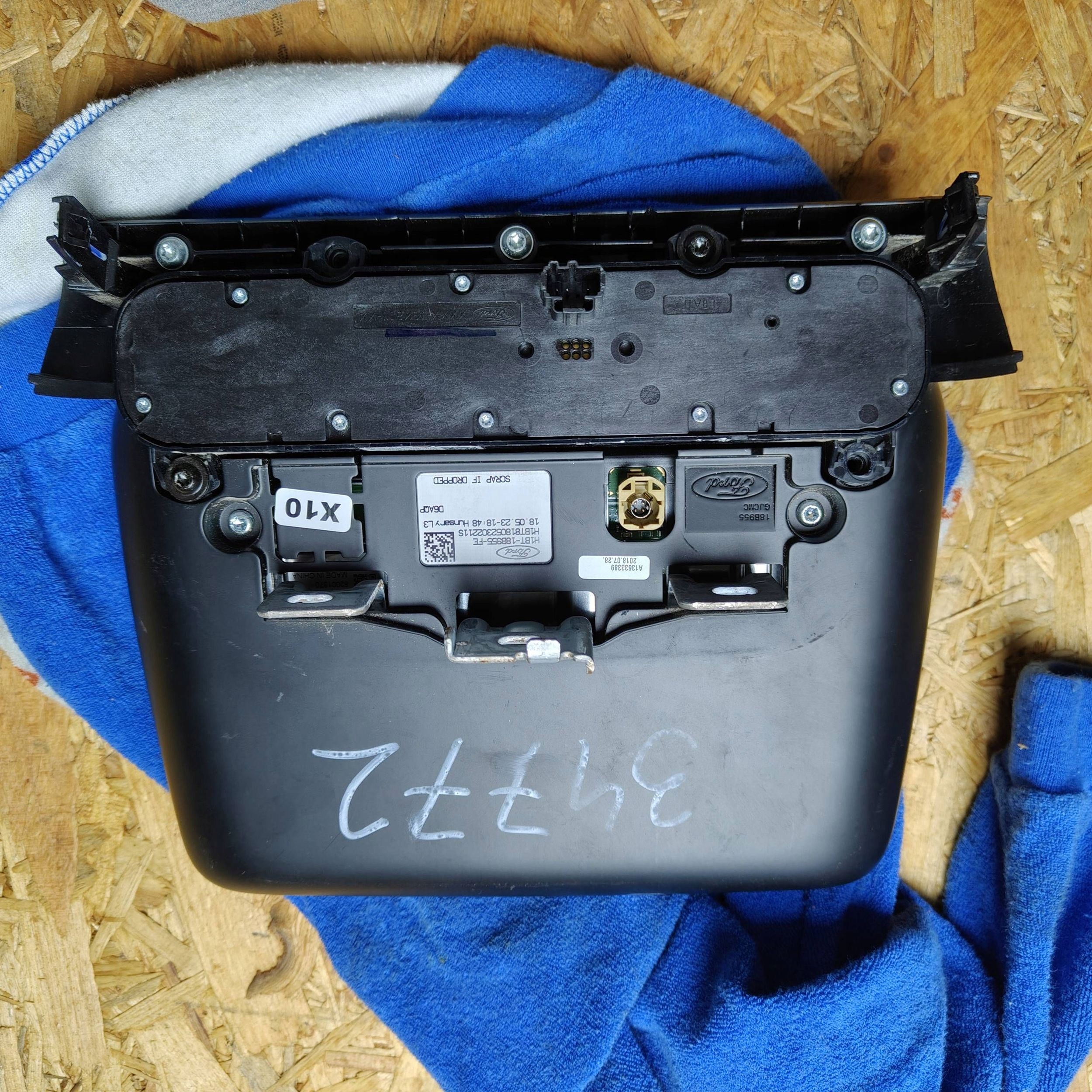 Bildschirm, Ford Ecosport H1BT18B955FE