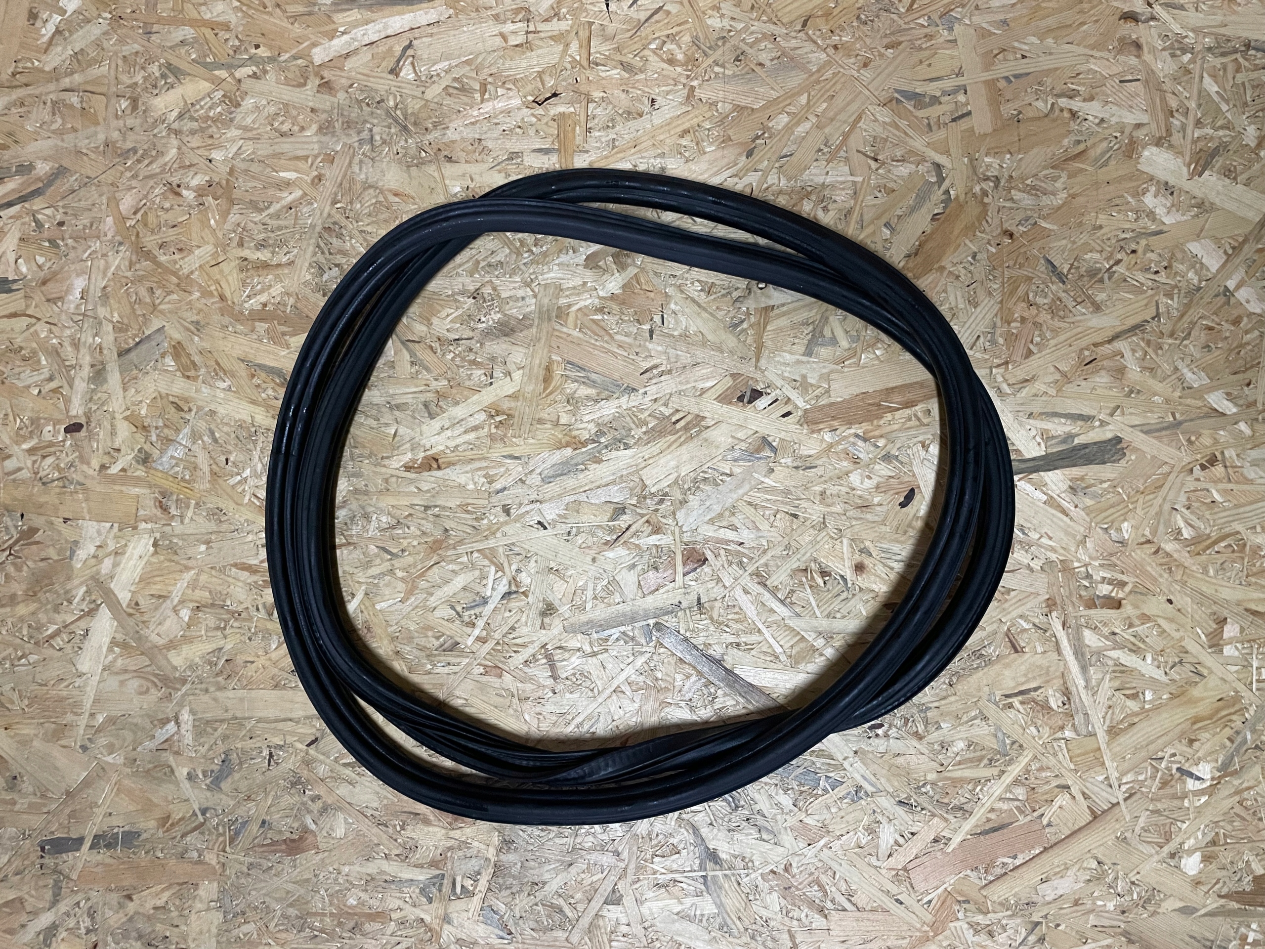 USZCZELKA DRZWI PRAWY LEWY PRZÓD CUPRA FORMENTOR 5FF 5FF867365