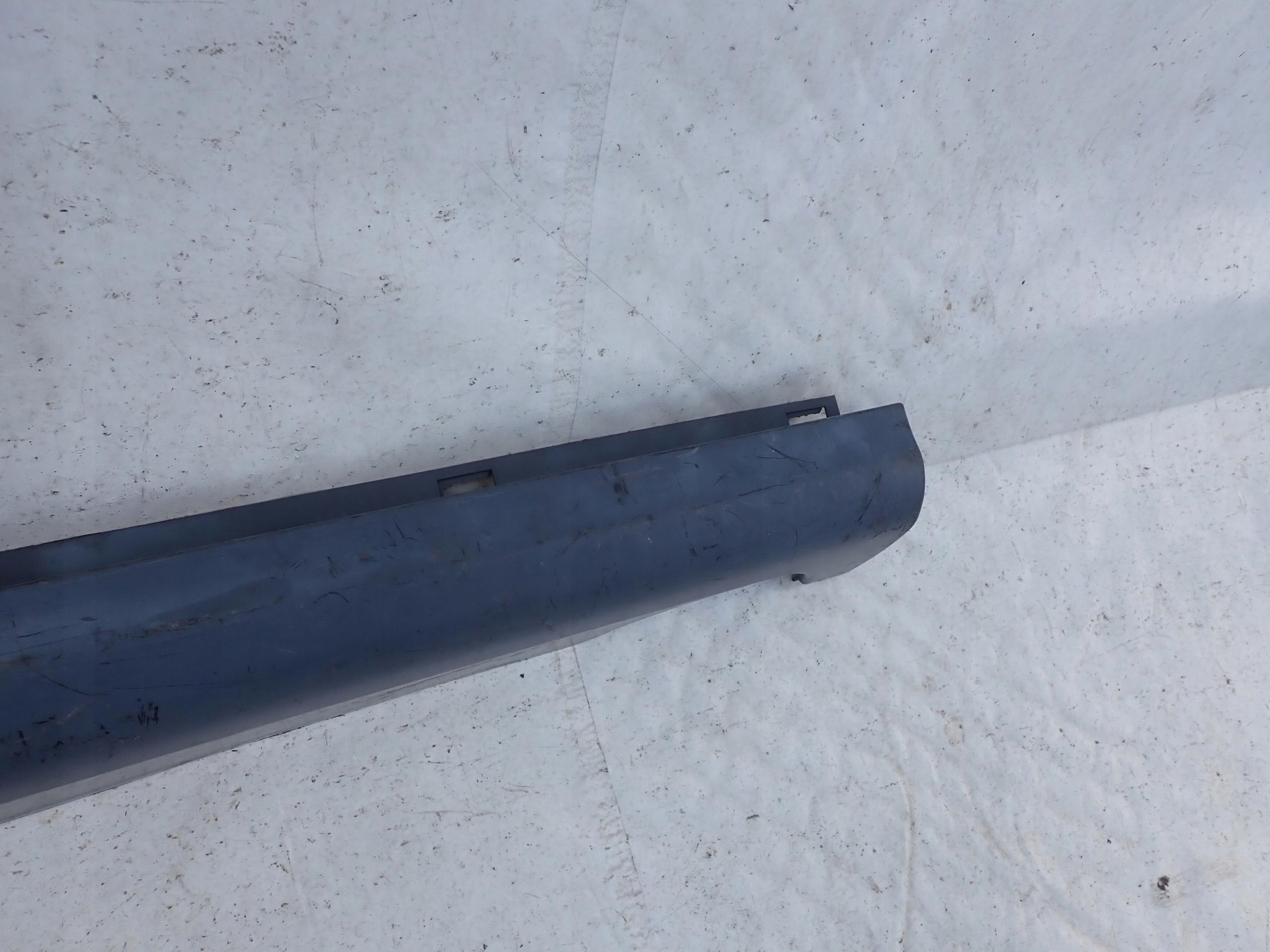 VOLVO XC60 and moulding threshold right threshold right