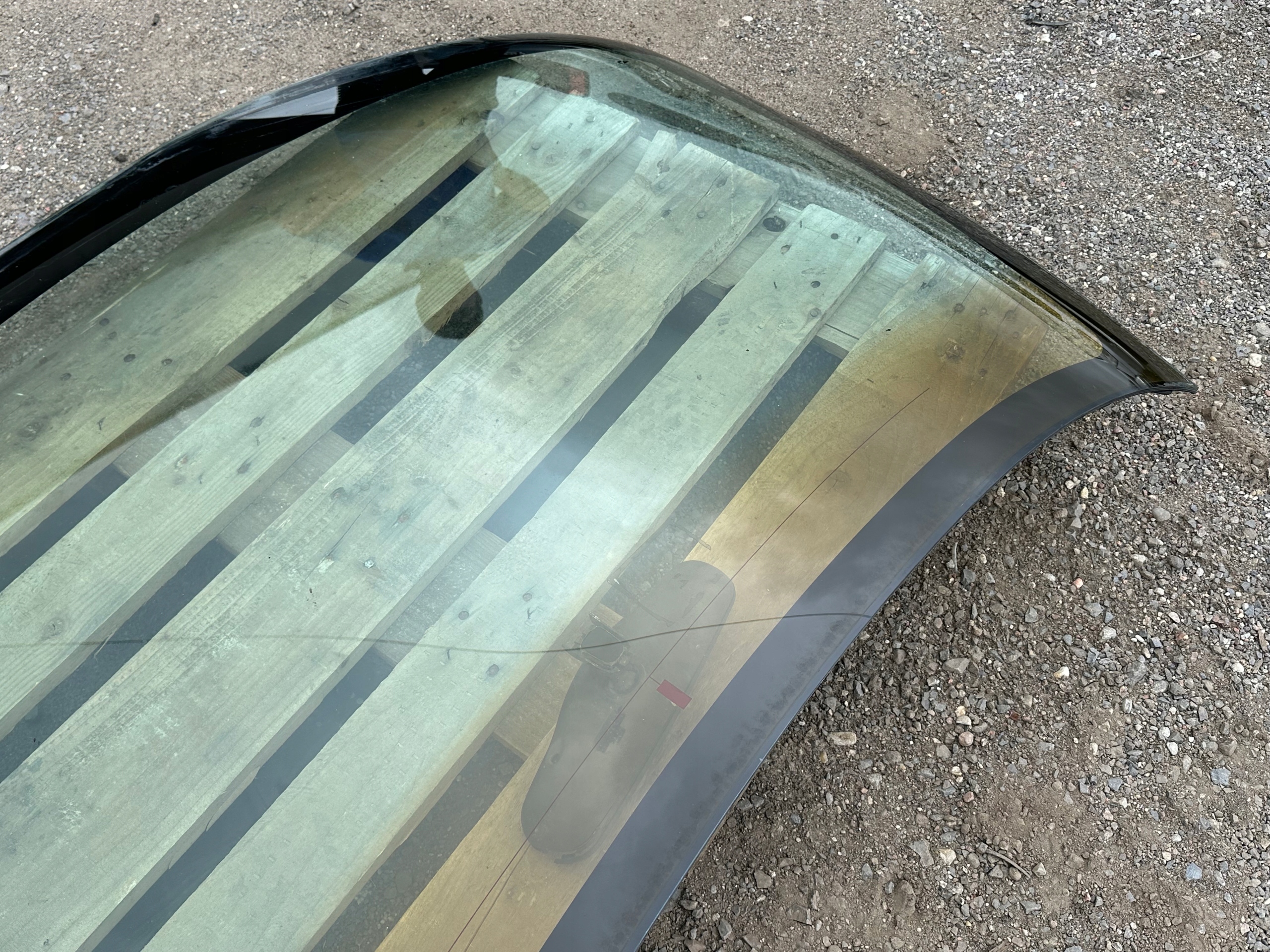 window iron front front Chevrolet Corvette C5 1997 - 2004