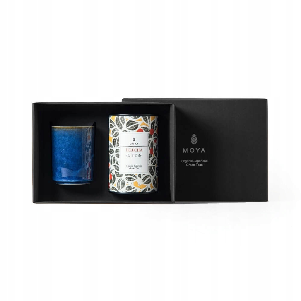 Levně Dárková sada: organický zelený čaj Moya Hojicha a hrnek Kaze