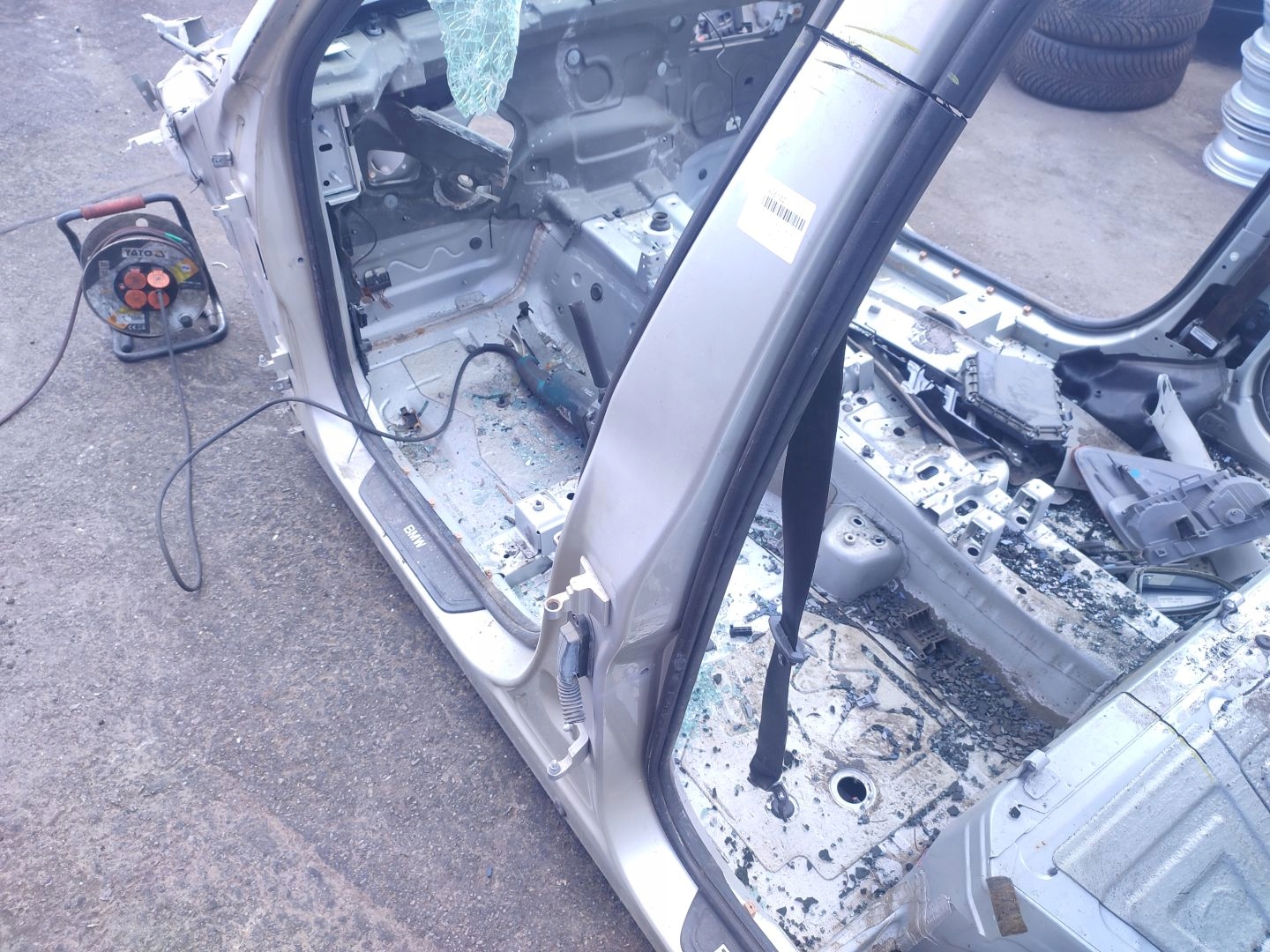 threshold left pillar central BMW X3 F25 MINERALSILBER METALLIC (A14)