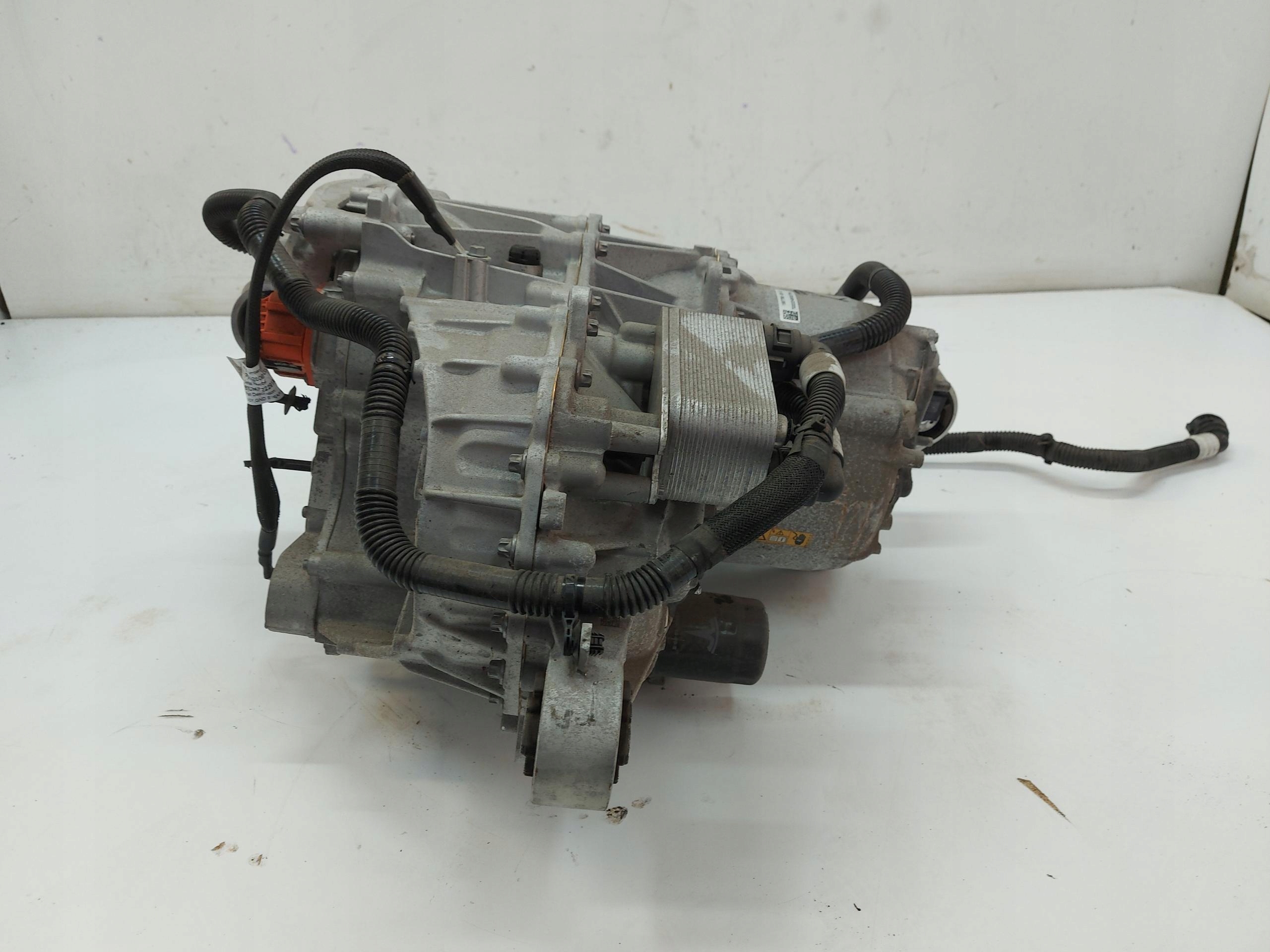 TESLA MODEL Y 2022r engine electrical rear rear part 1587780-00-b