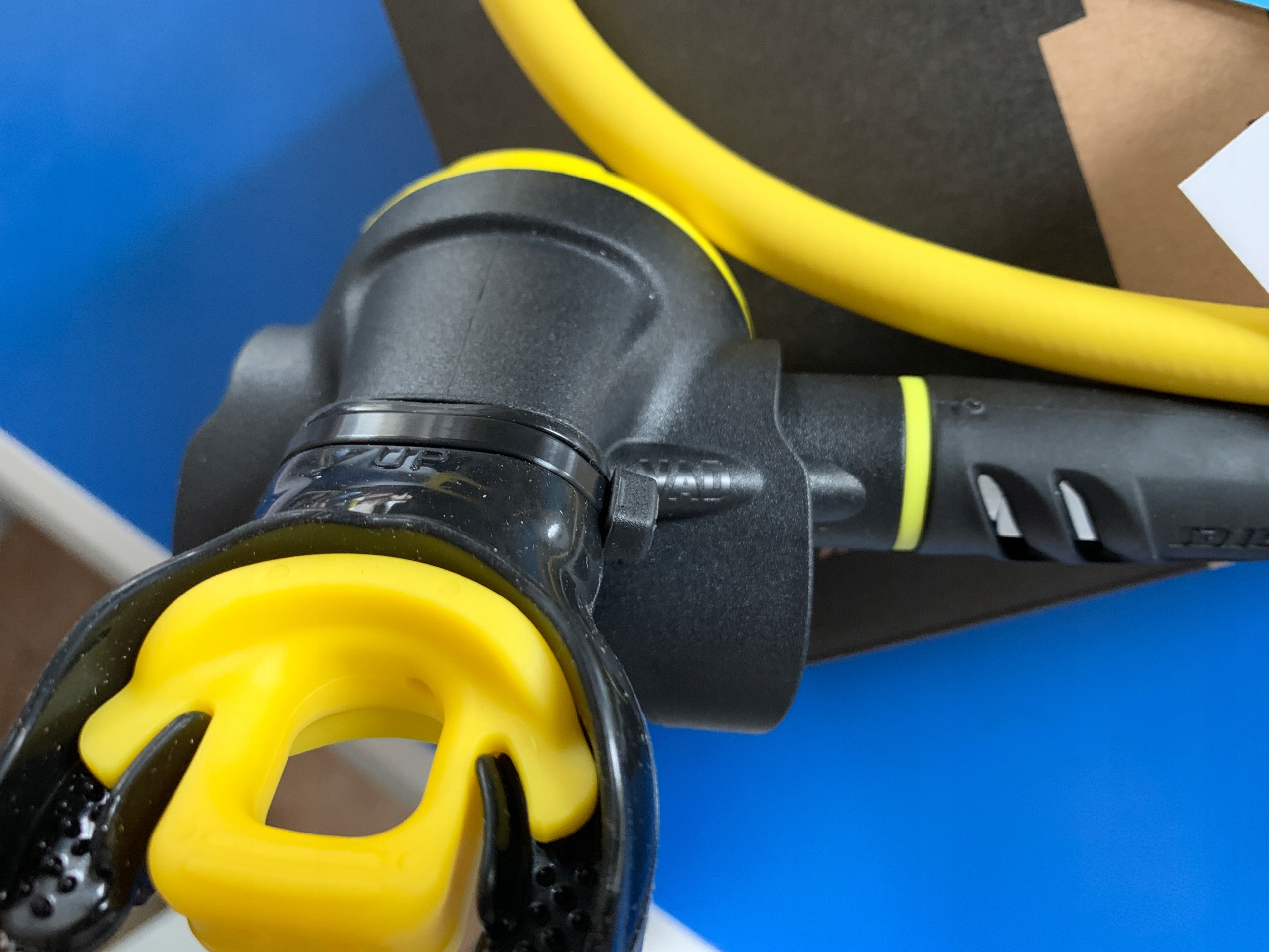 Automat oddechowy Mares Rover/15X z izolacją na zimne wody + octo Rover Model Rover 15x