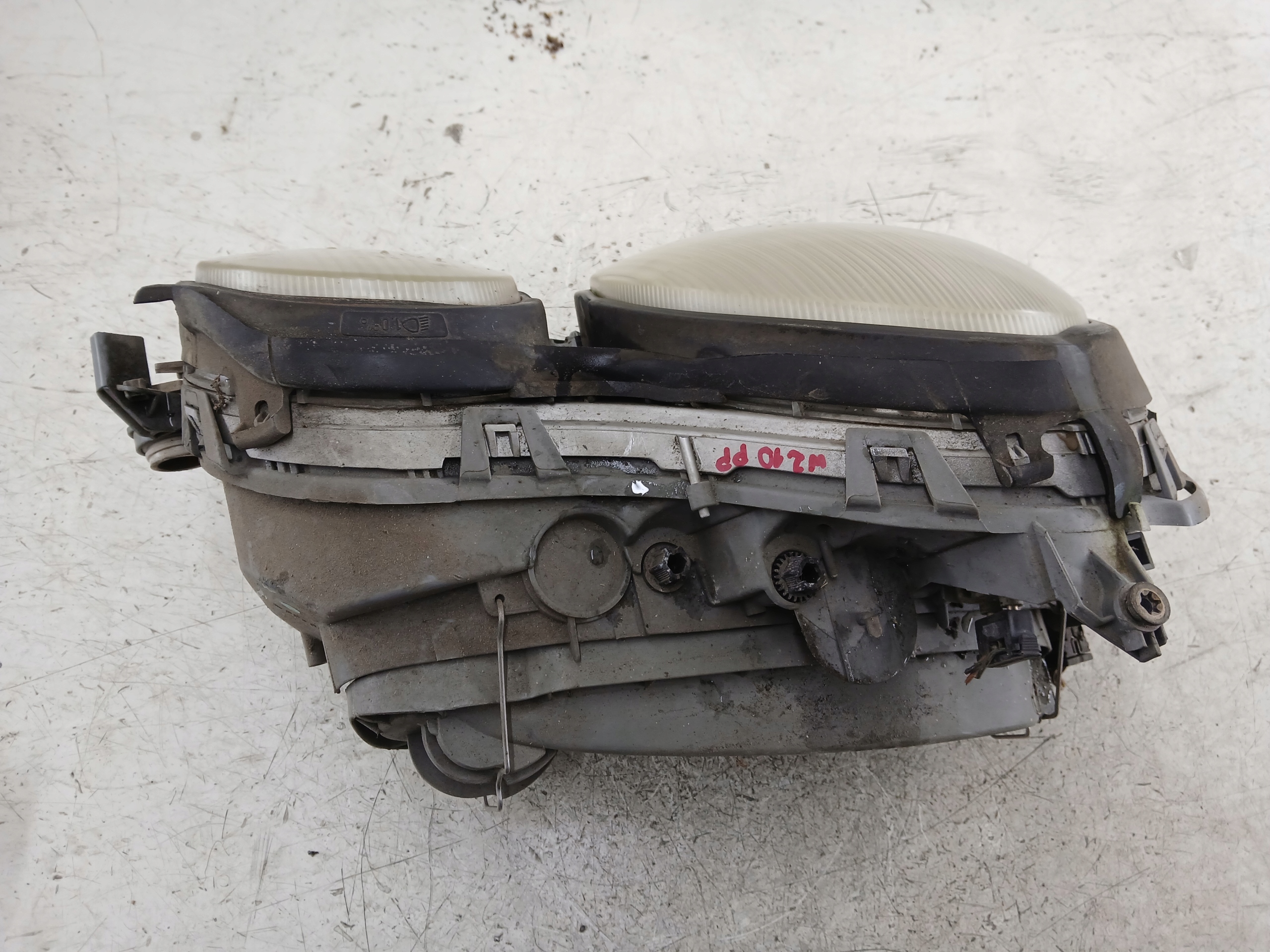 MERCEDES W210 light right front