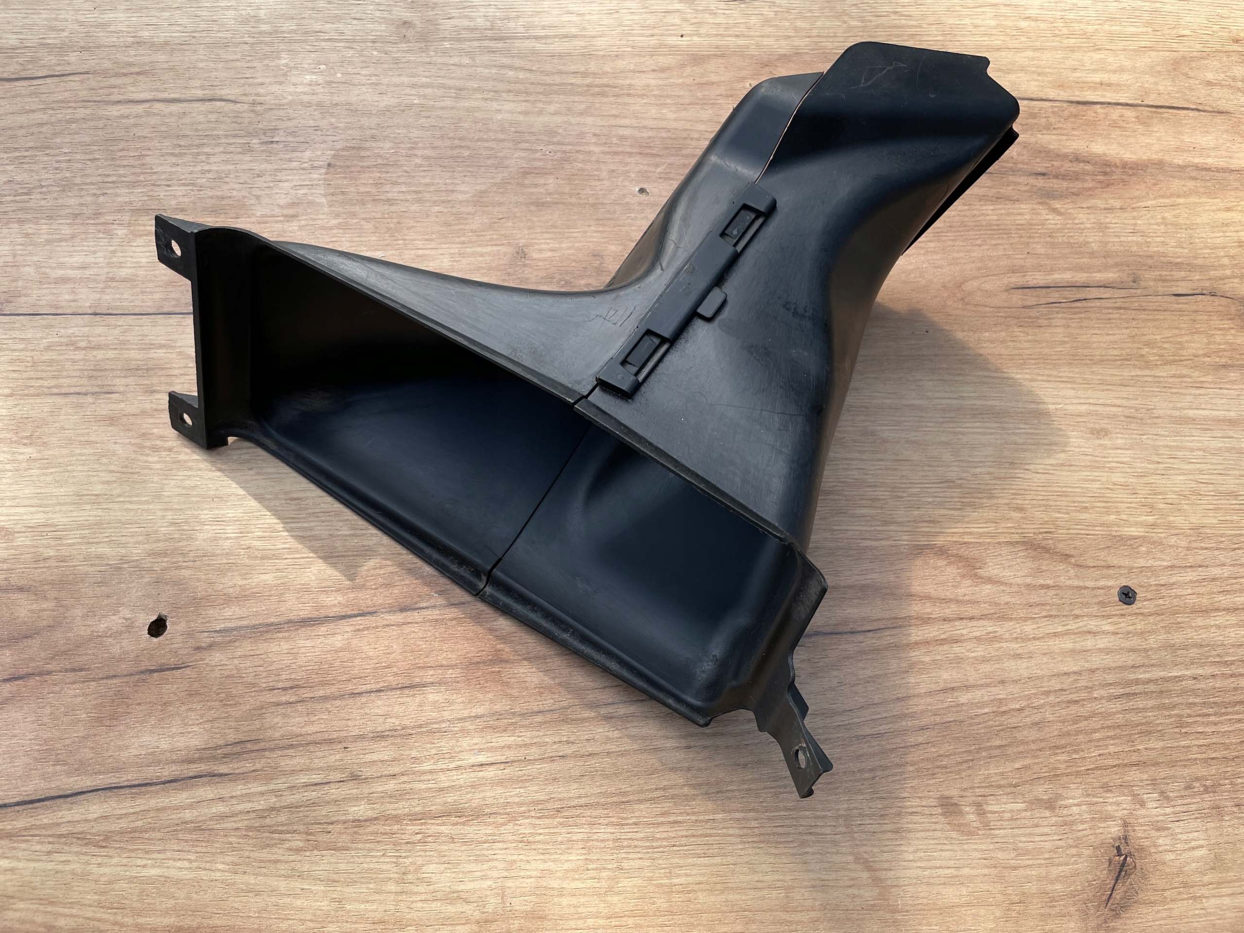 BMW 3 E92 E93 335i drain air front right