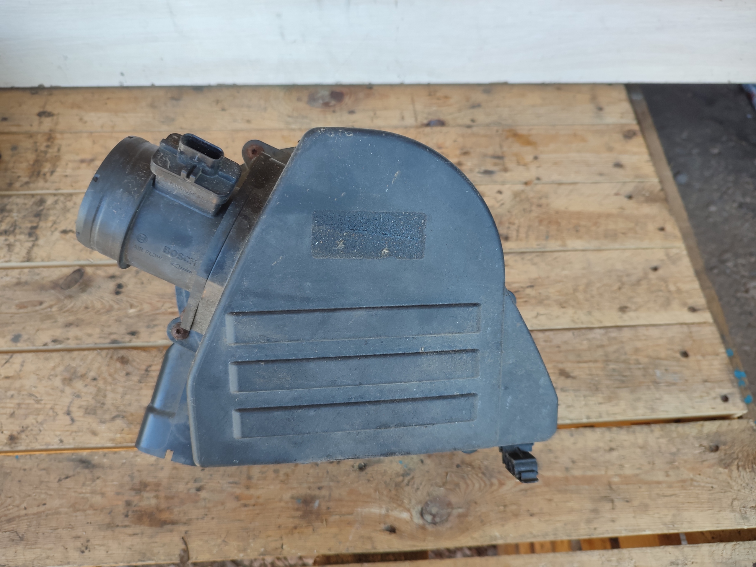 air filter housing SKODA FABIA 03P906461
