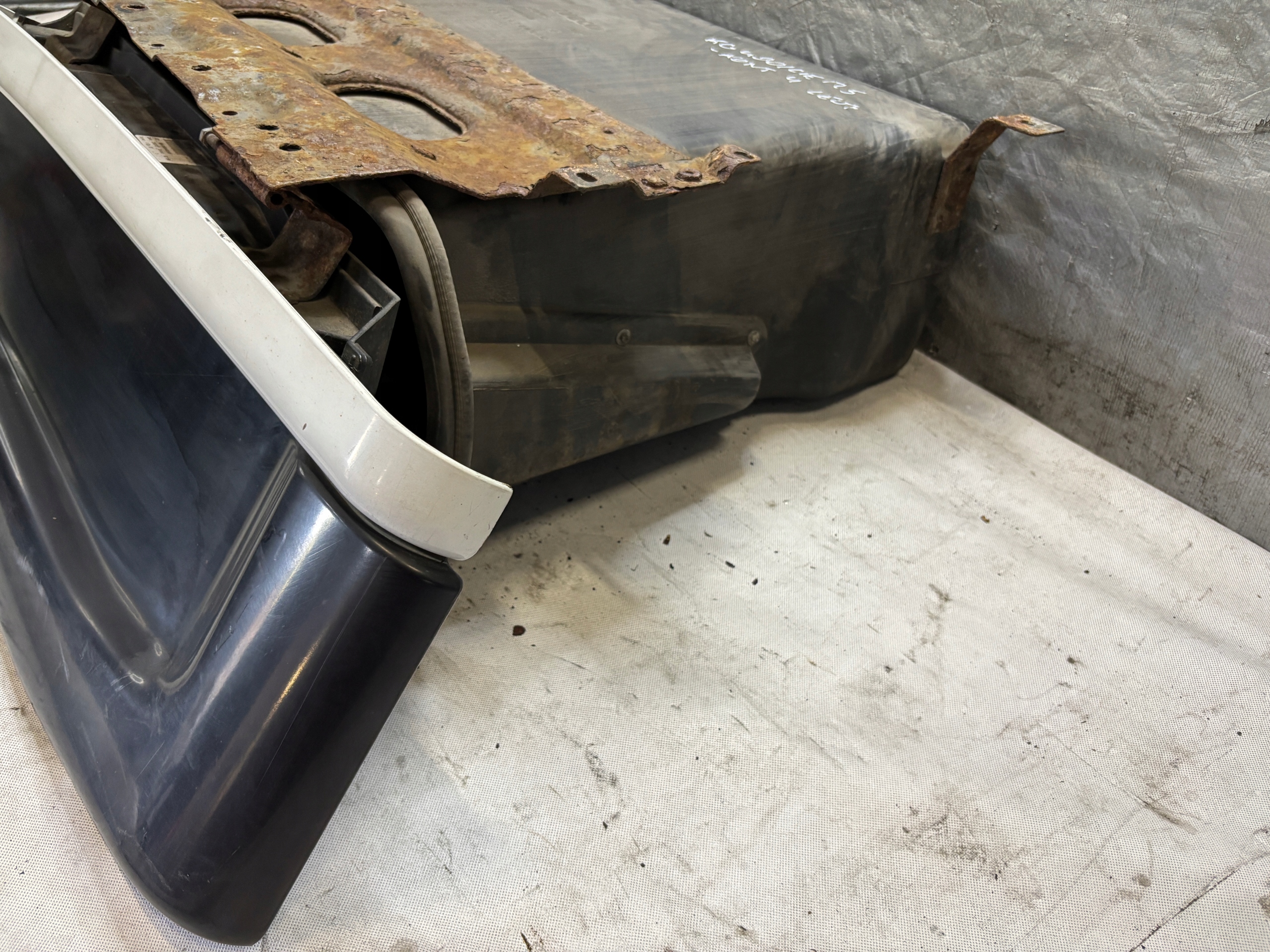 passenger compartment cabs left Iveco Stralis 504183045