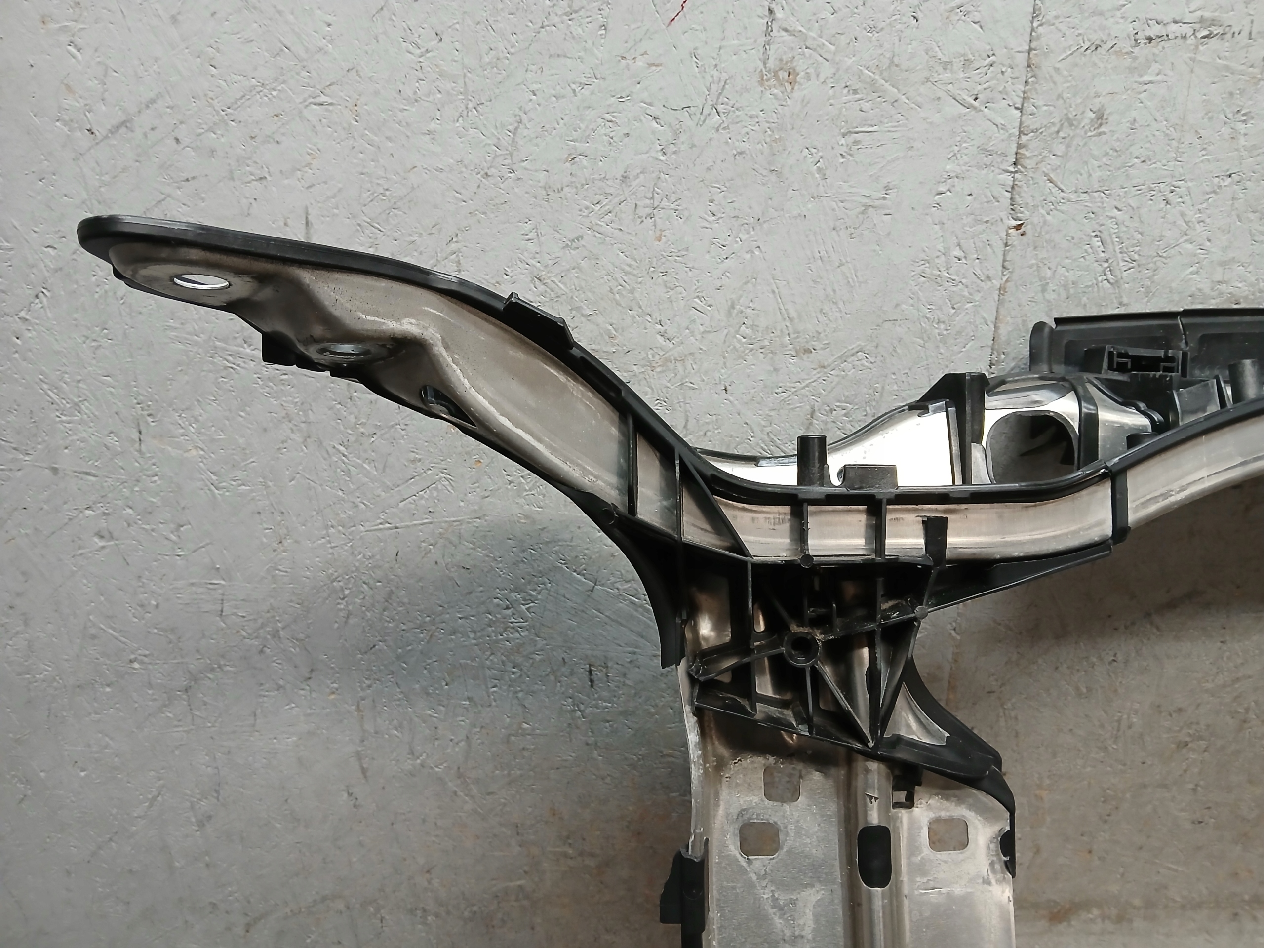 Schlossträger AUDI A6 C8 4K 4K0121286