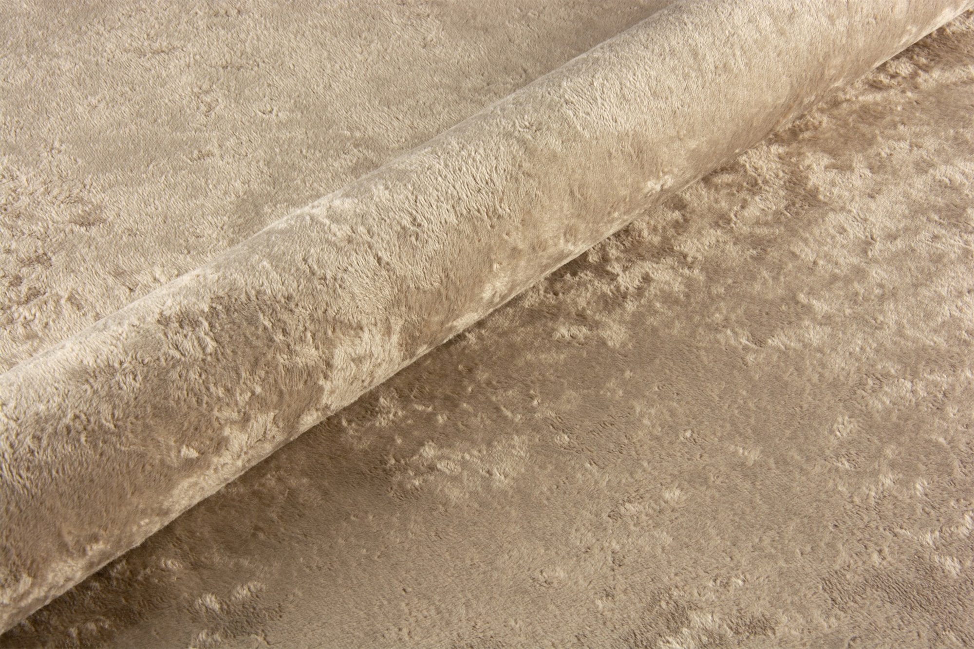 

Tkanina Obiciowa puszysta plusz Eureka 2145