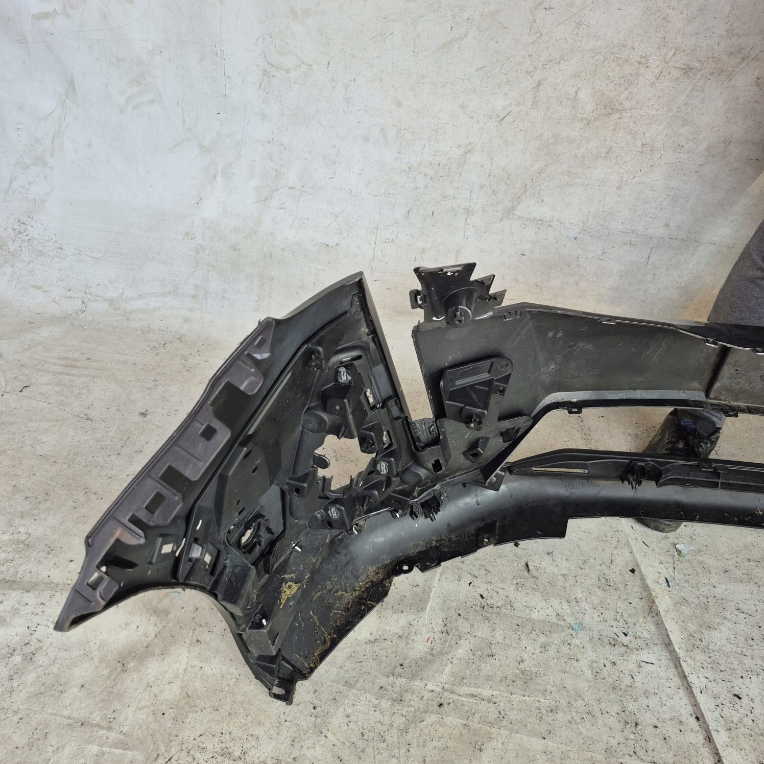 PEUGEOT 3008 II LIFT 20- bumper front front PDC