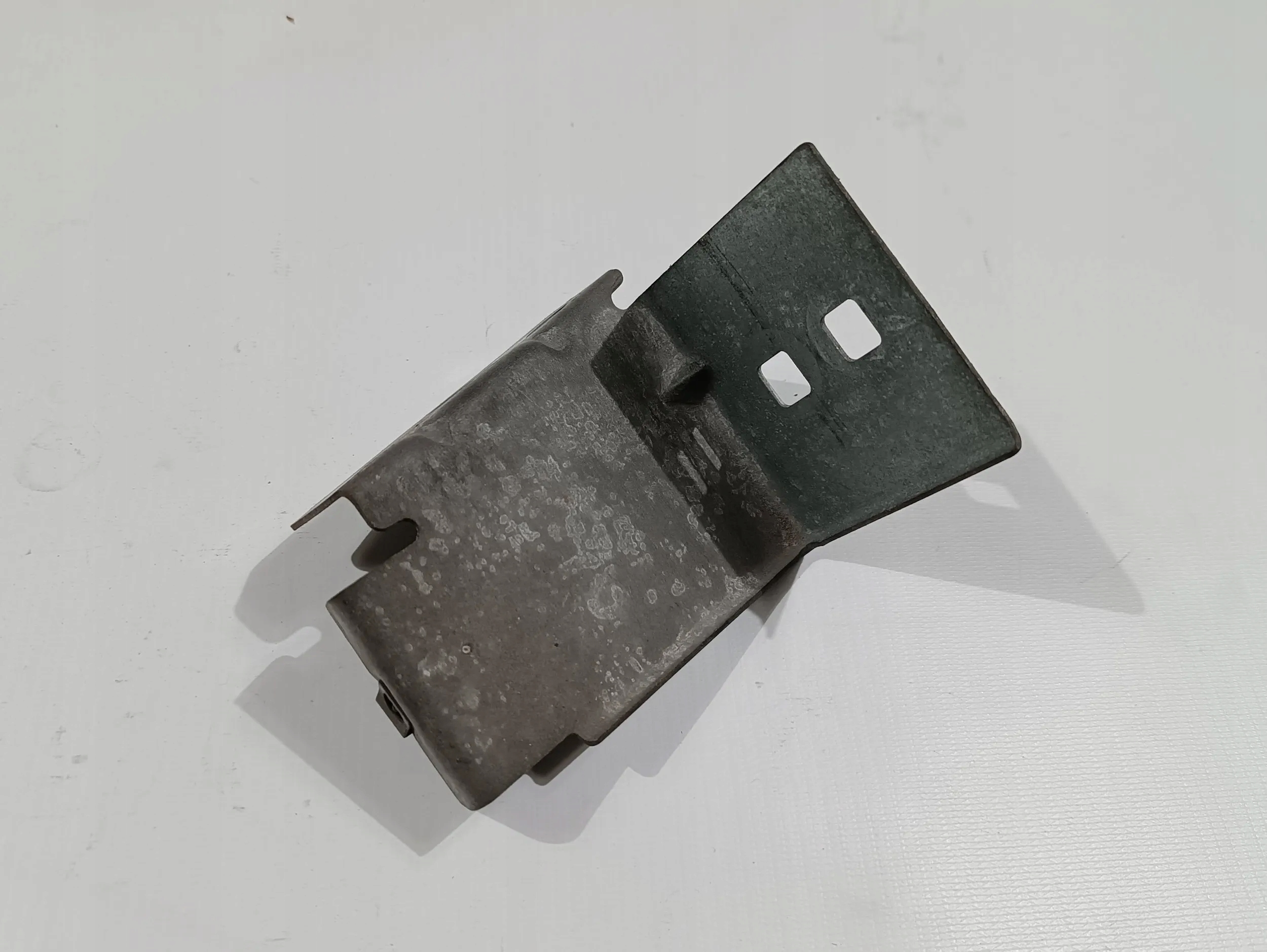 Support Support plaque Pare choc Aile Gauche Arrière Corvette C6