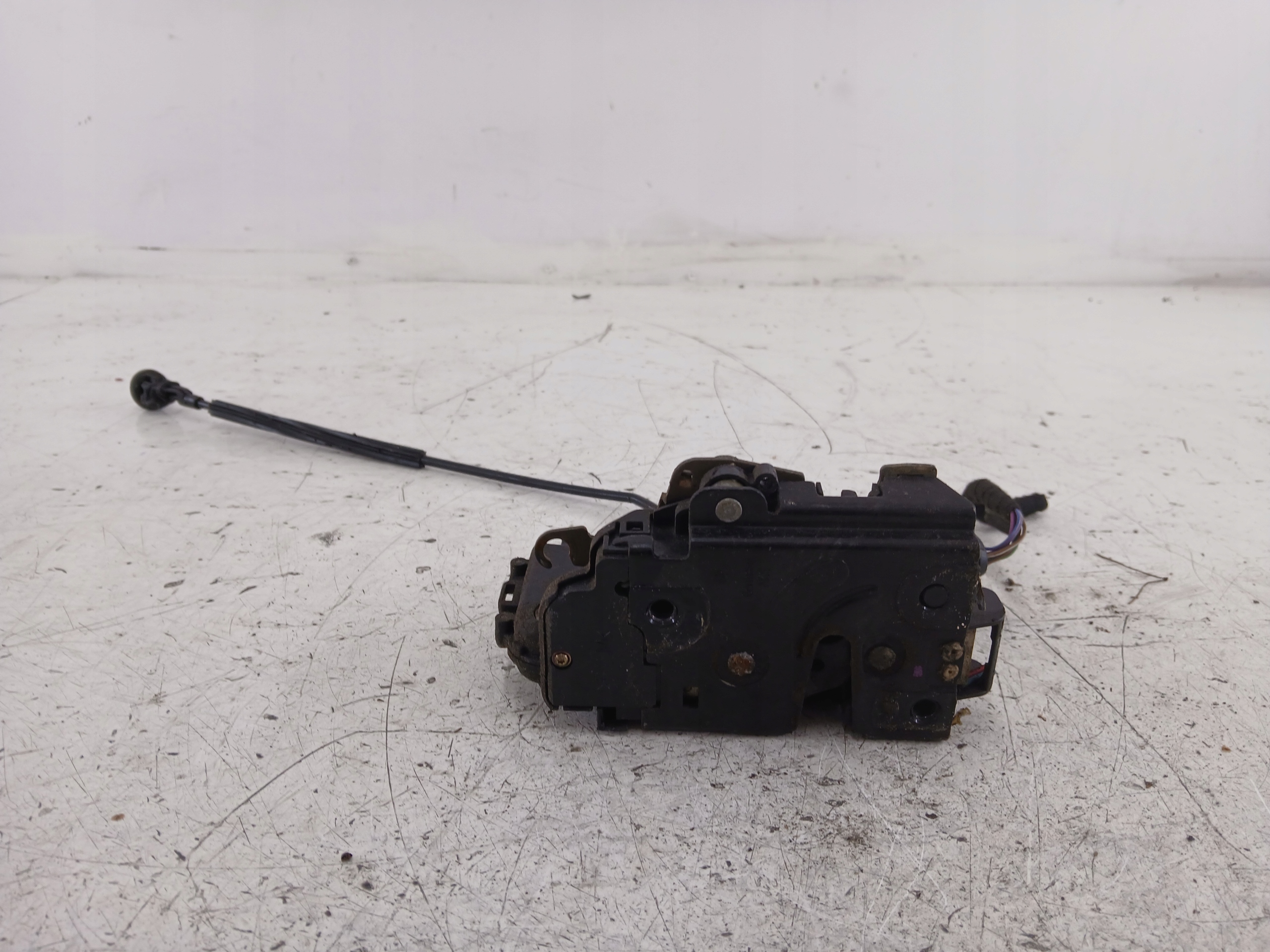 VW GOLF IV BORA lock door right front