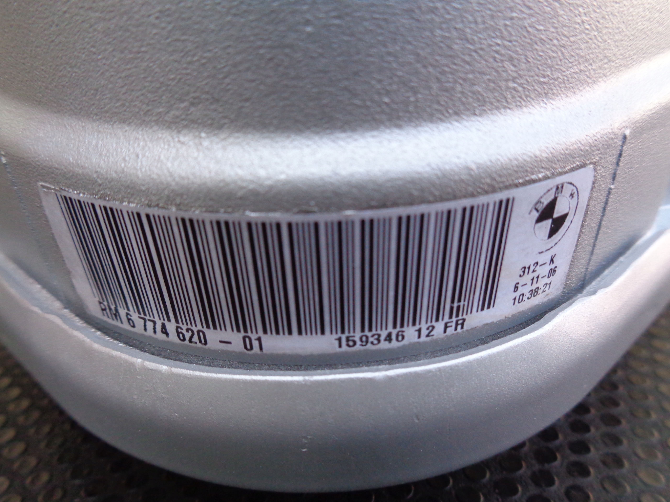 BMW E60 E61 LCI PODUSZKA SILNIKA GUMOWA M57N PRAWA Typ silnika Diesel