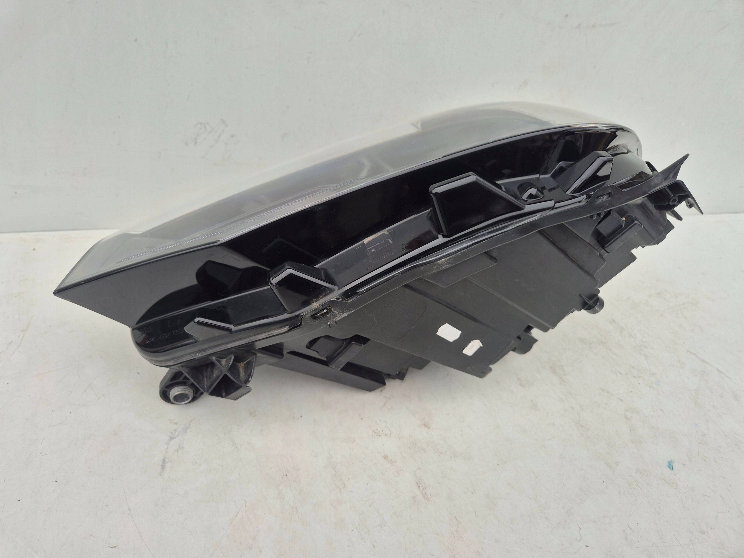 фара левая vw volkswagen T CROSS 2018-2023R 2GM941005A