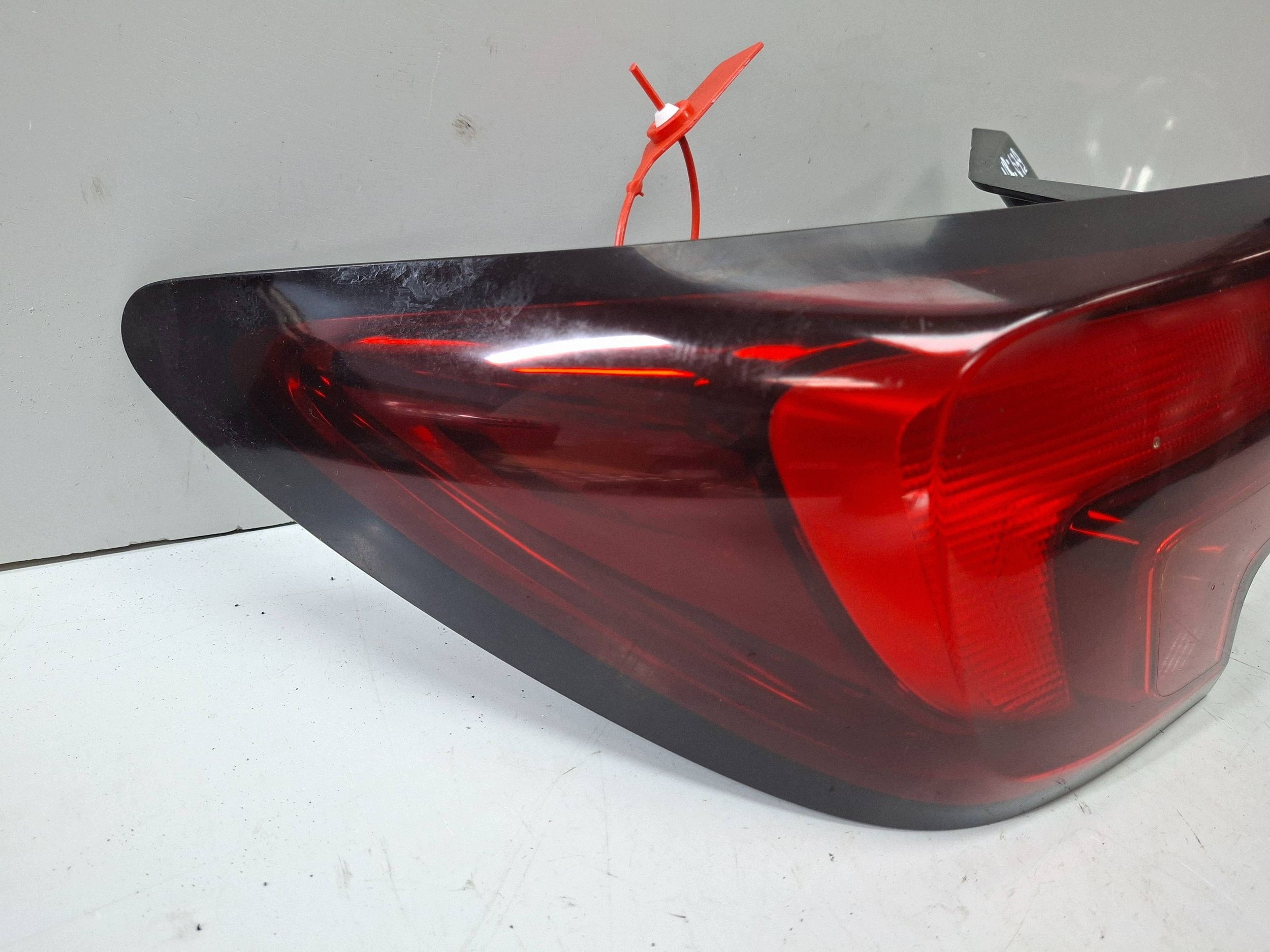 feu arrière gauche 39099014 OPEL ASTRA K HB 2015