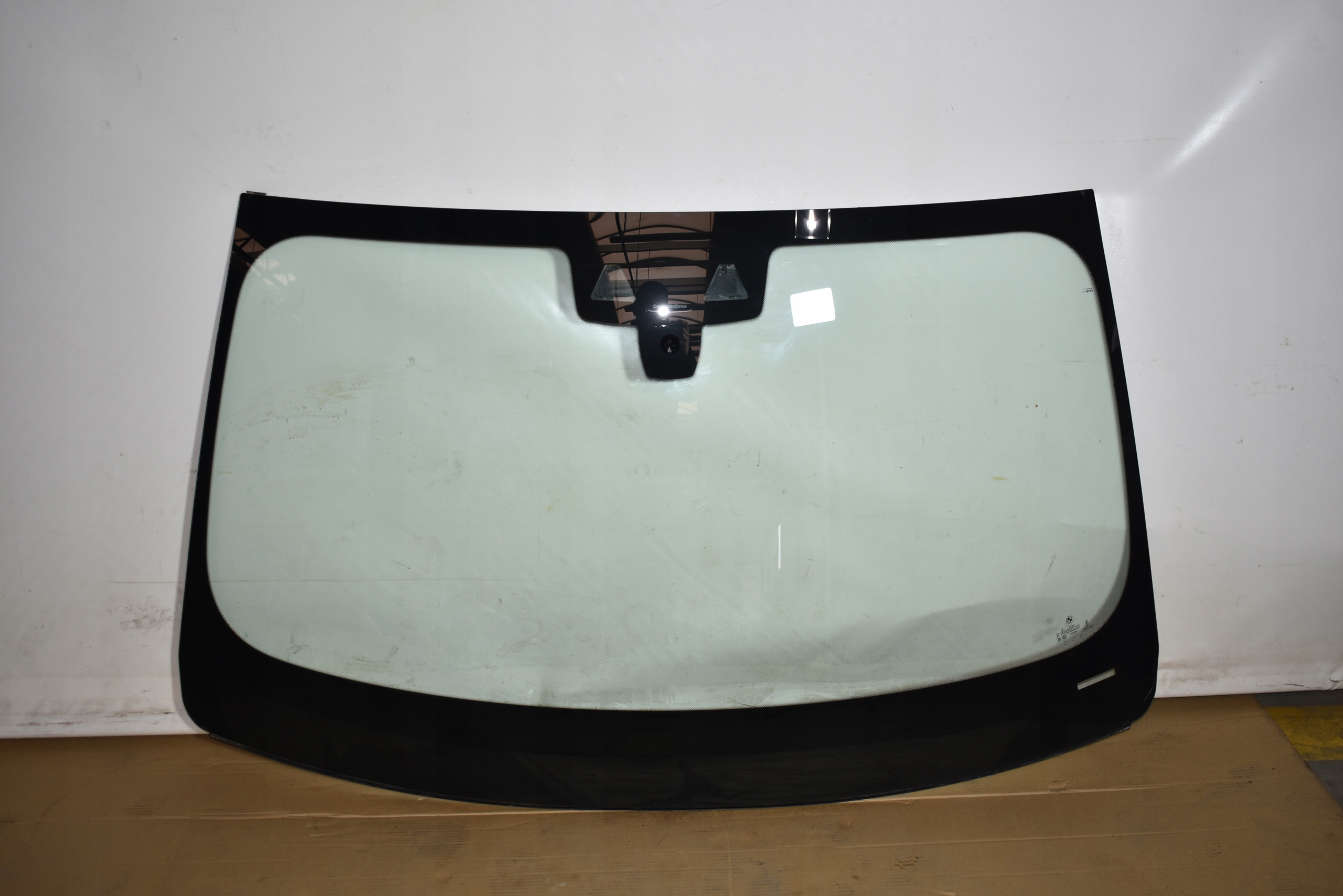 IDEALNA window front front iron 24R. HEAD-UP KAMERA BMW G01 1