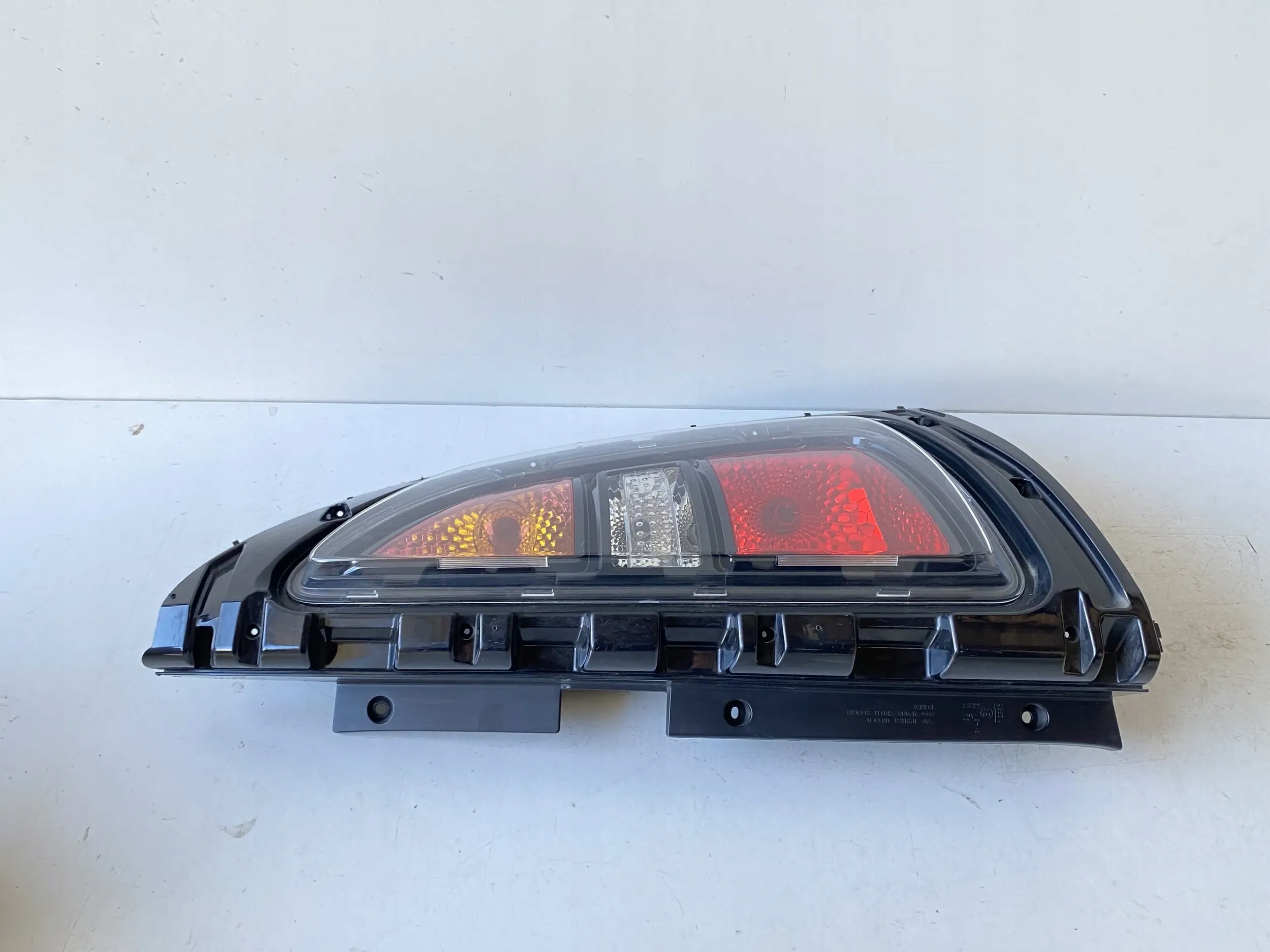 правый задний фонарь kia SOUL 2009 год