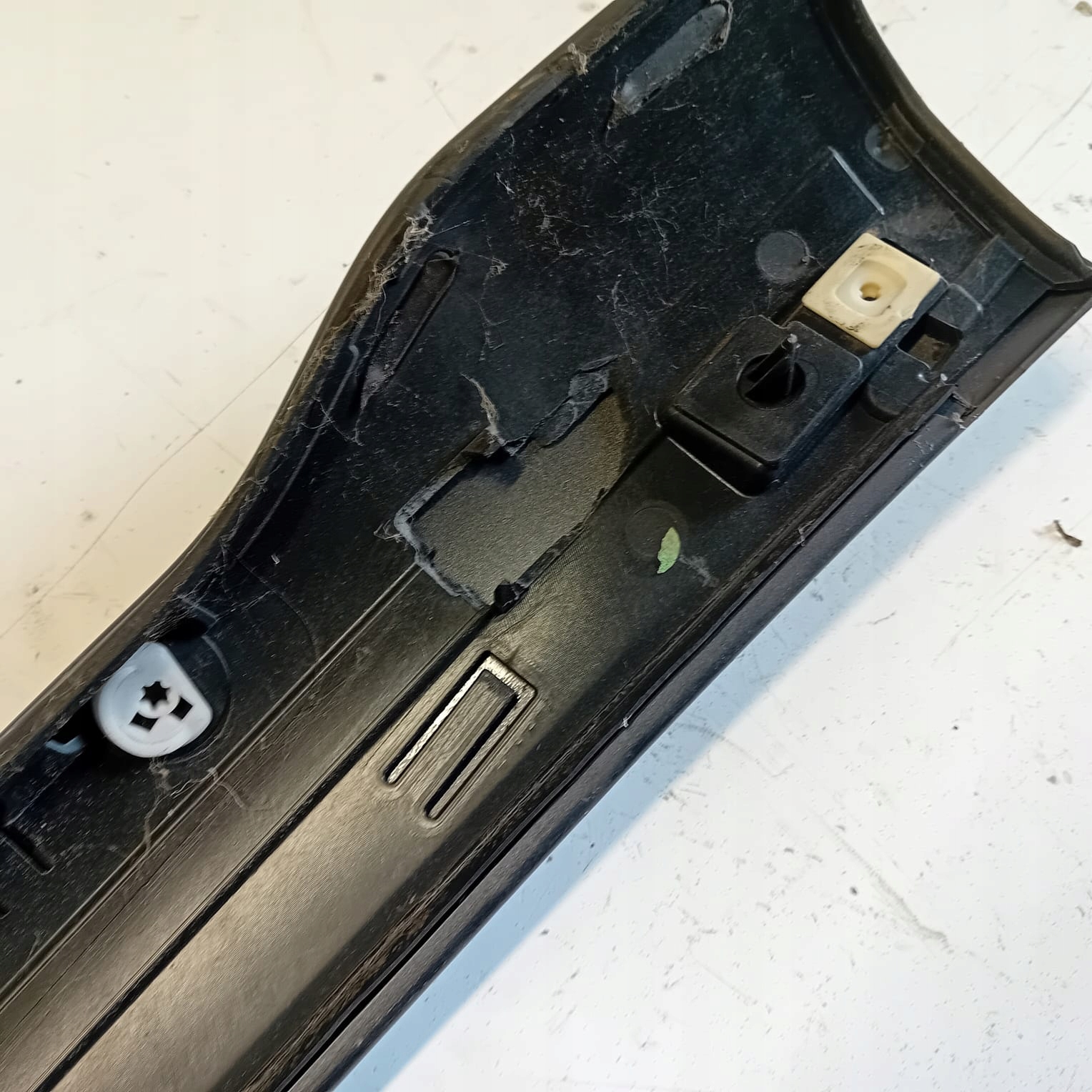 moulding windows CZOLOWEJ right OPEL ZAFIRA C
