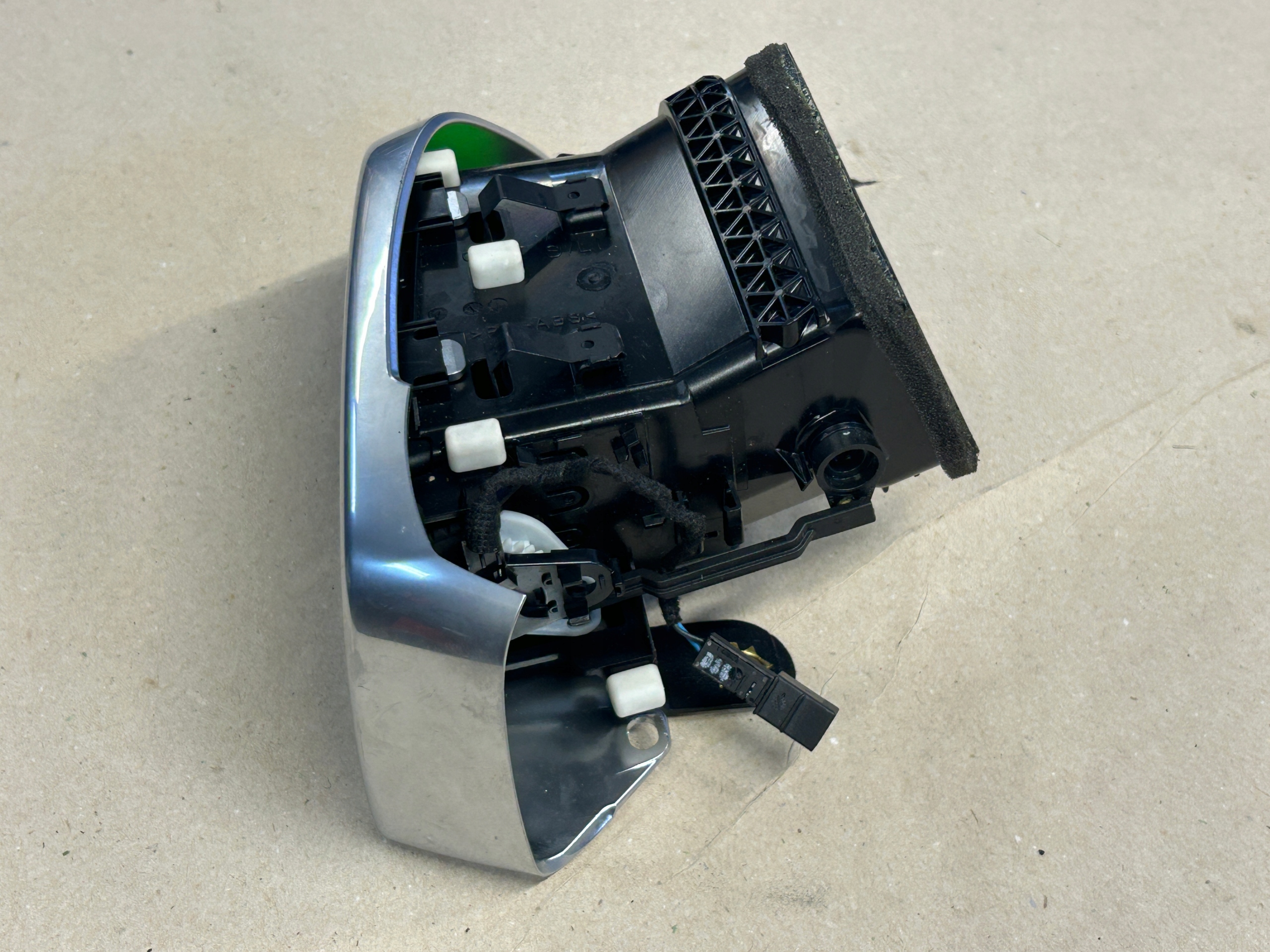 PORSCHE CAYENNE II 7P grid air conditioning devices EUROPA 7P5819703B