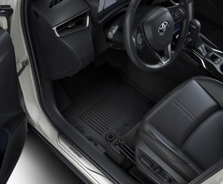 Toyota Corolla Cross Originálne gumové koberčeky komplet PW210-16006 Oe