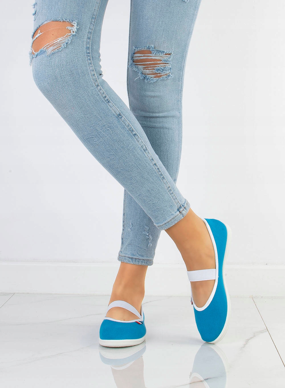 NIEBIESKIE TENISÓWKI CZESZKI 38 Materiał zewnętrzny tkanina