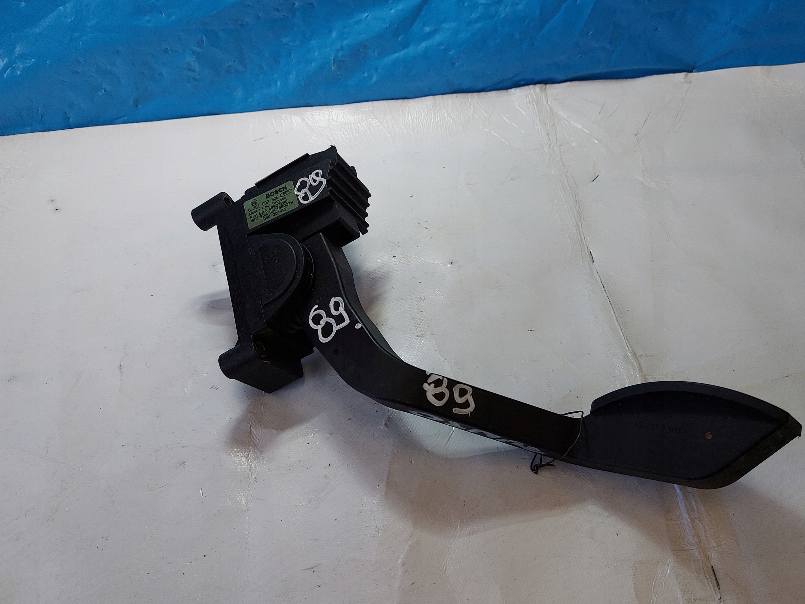 pedala gasa PUNTO II 1.2 B 0281002325