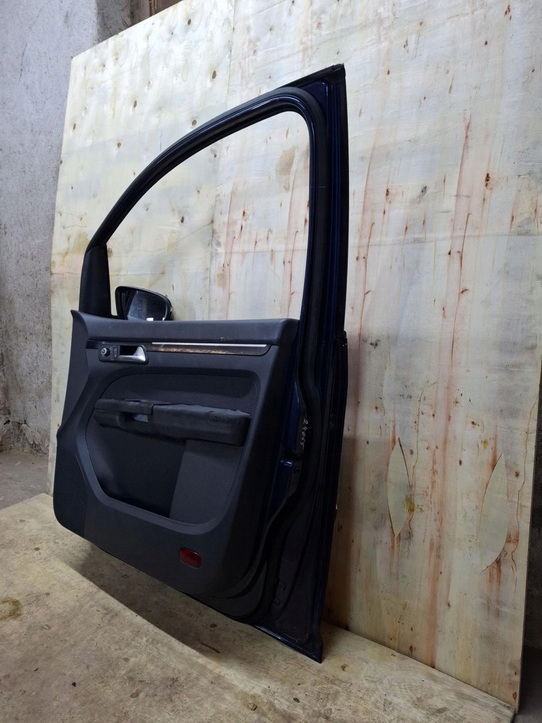 door front right side Volkswagen Touran 2nd facelift 2011