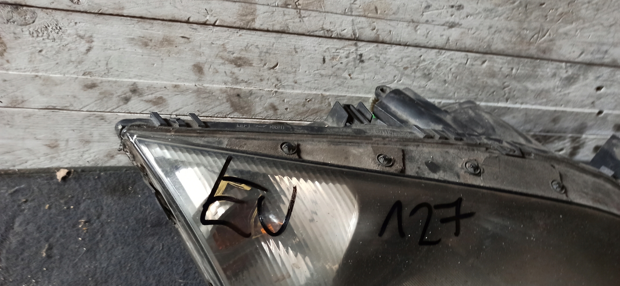 light right front FORD MONDEO III MK3