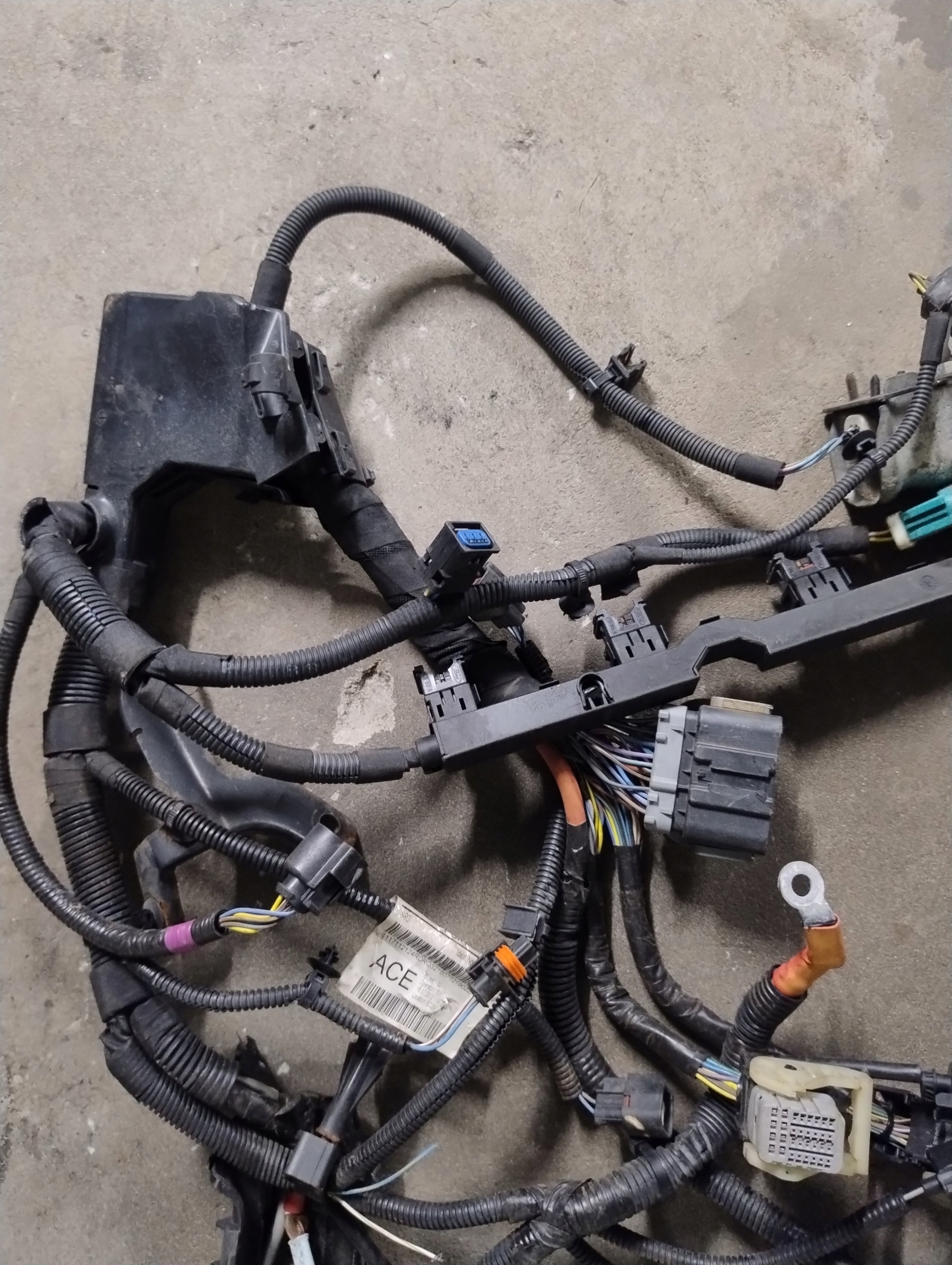 bundle motor wiring ford fiesta mk7 1.25 BA6T-12A522-ACE