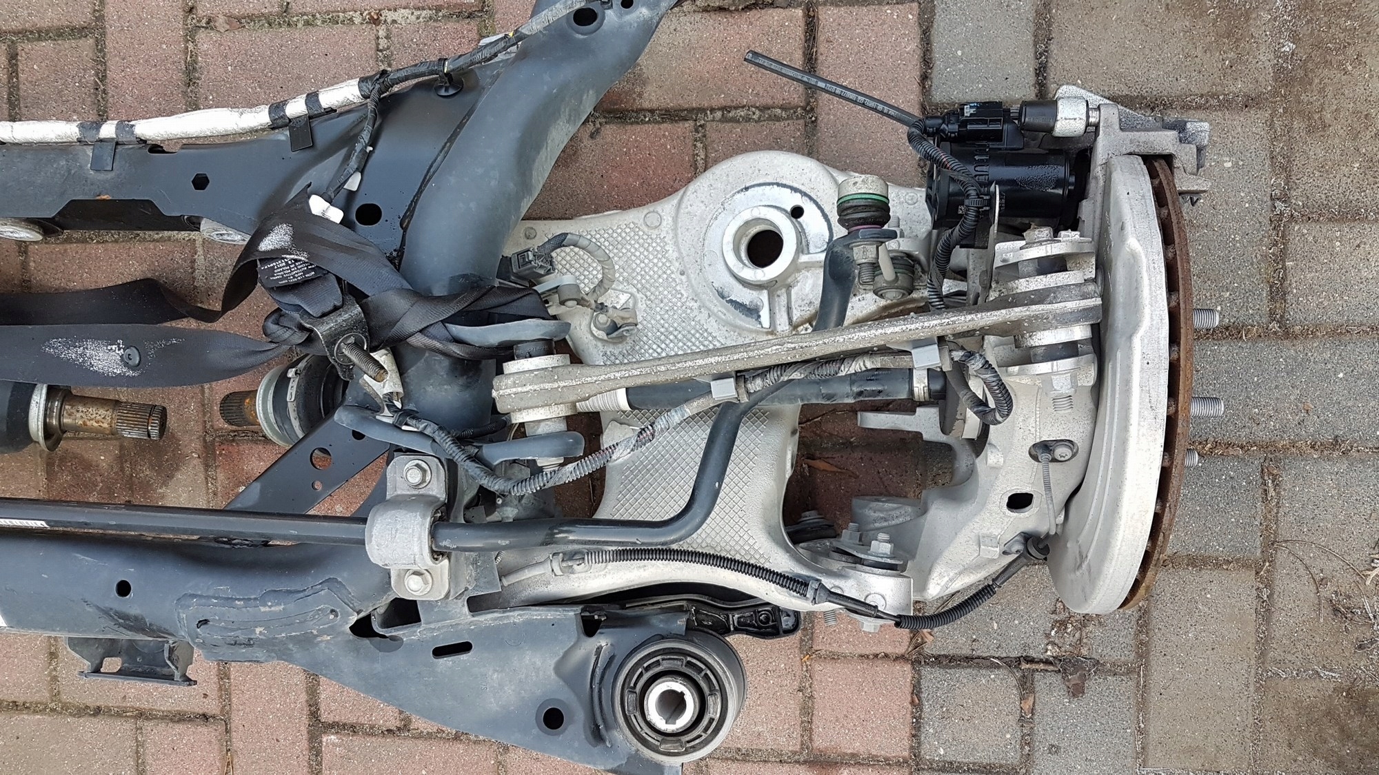 Range ROVER VELAR L560 2.0 D задняя подвеска